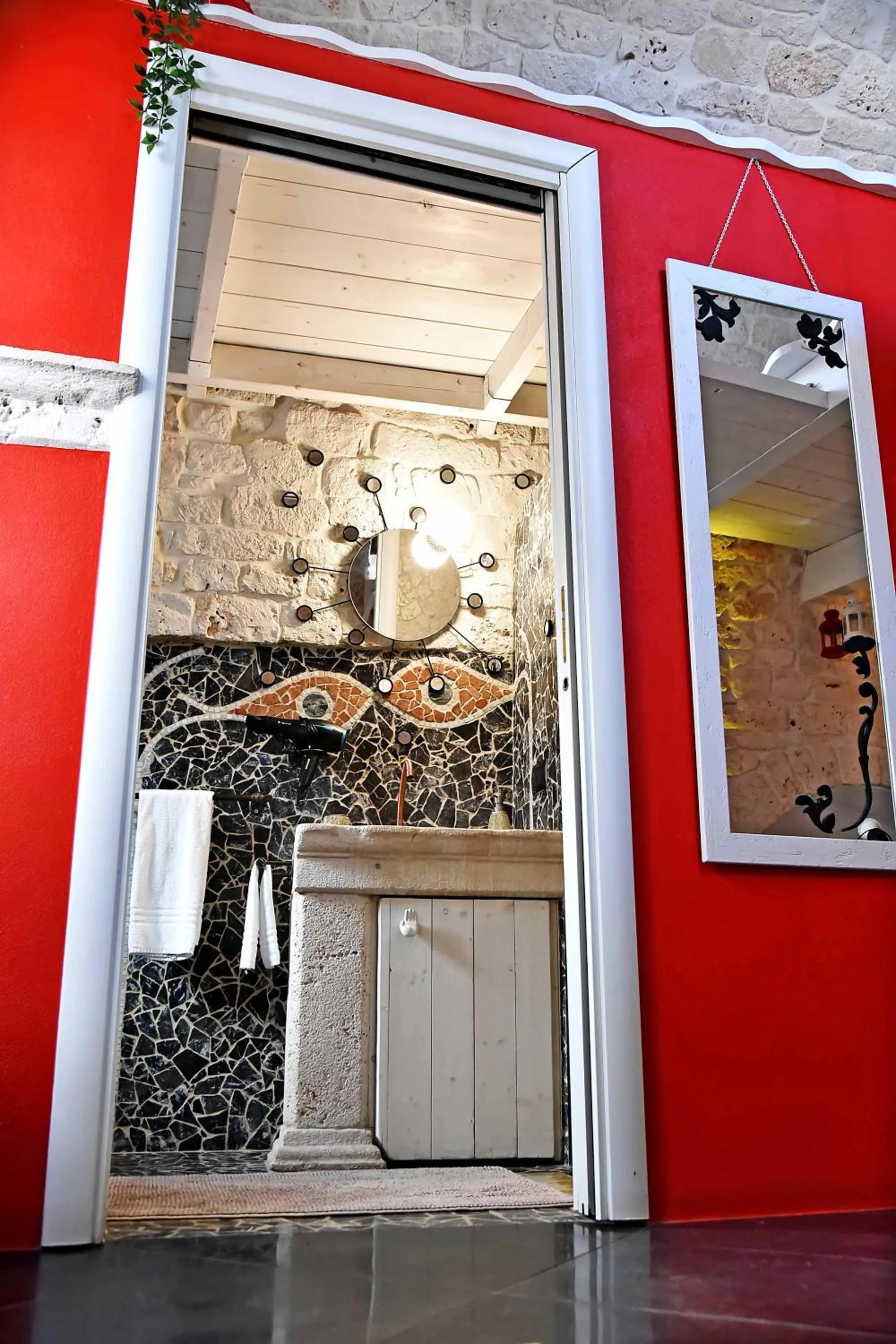 Bathroom in L'Angolo di Gaudì, casa Milà