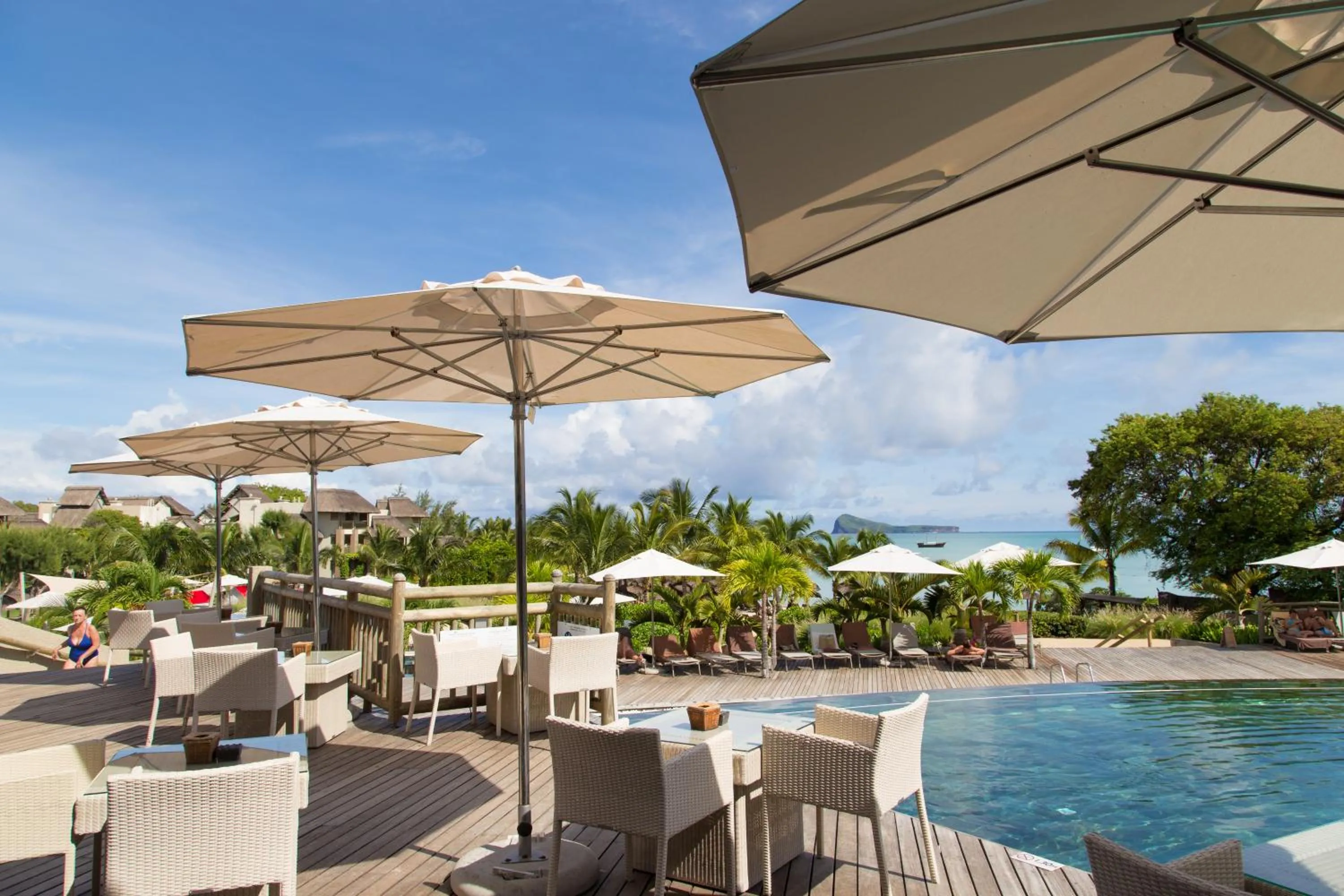 Restaurant/places to eat in Zilwa Attitude