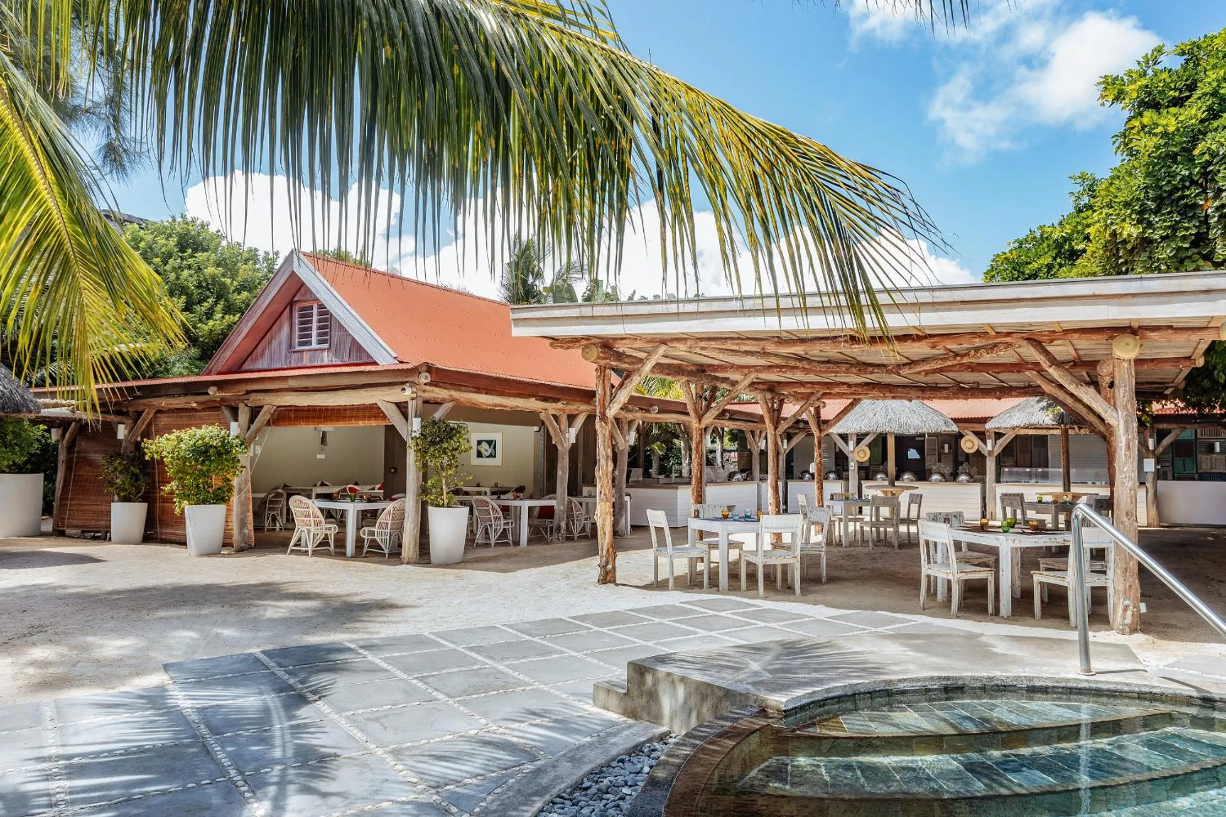 Restaurant/places to eat in Zilwa Attitude