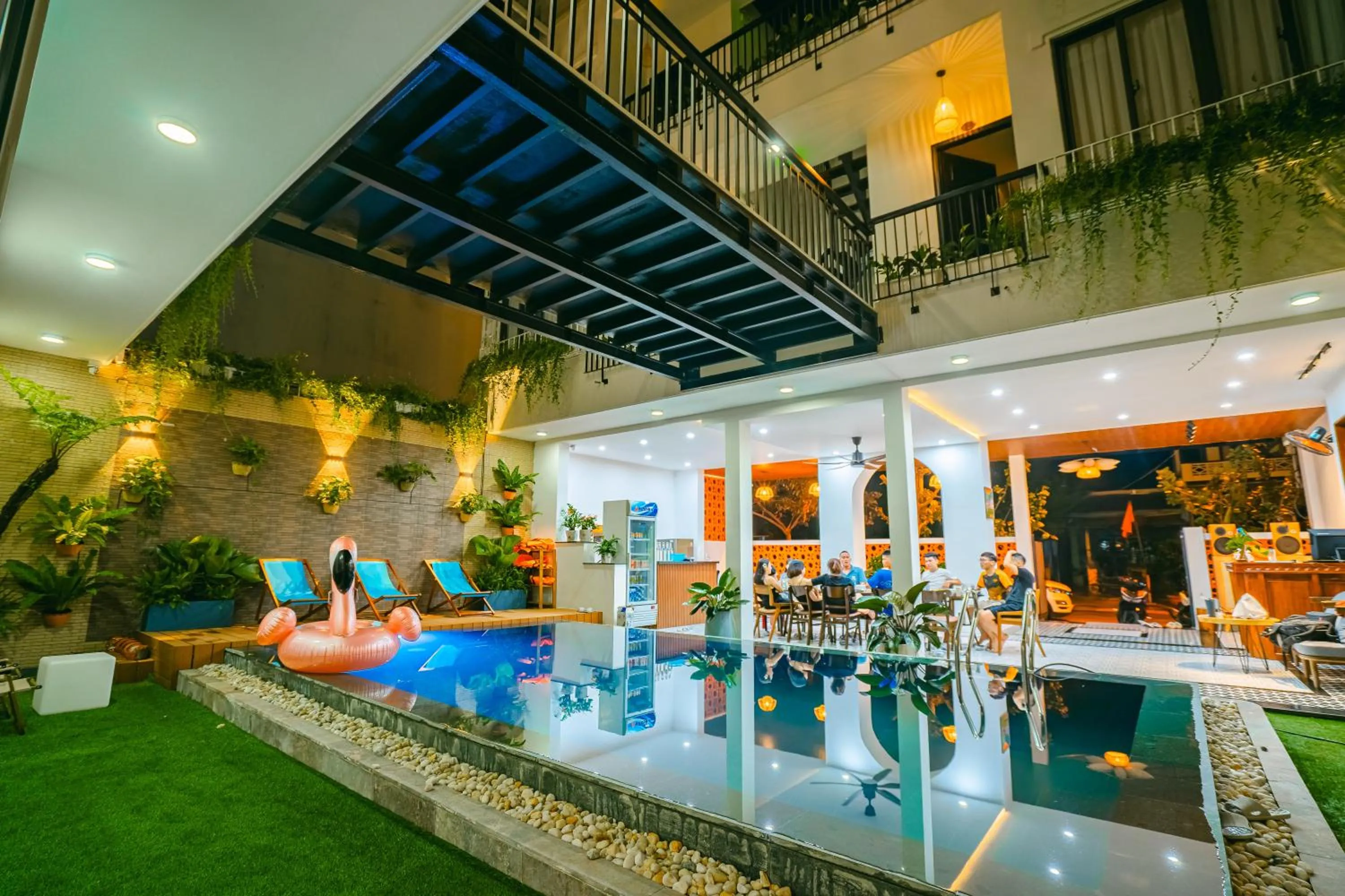 Lounge or bar in Beach Palm Villa Hoi An