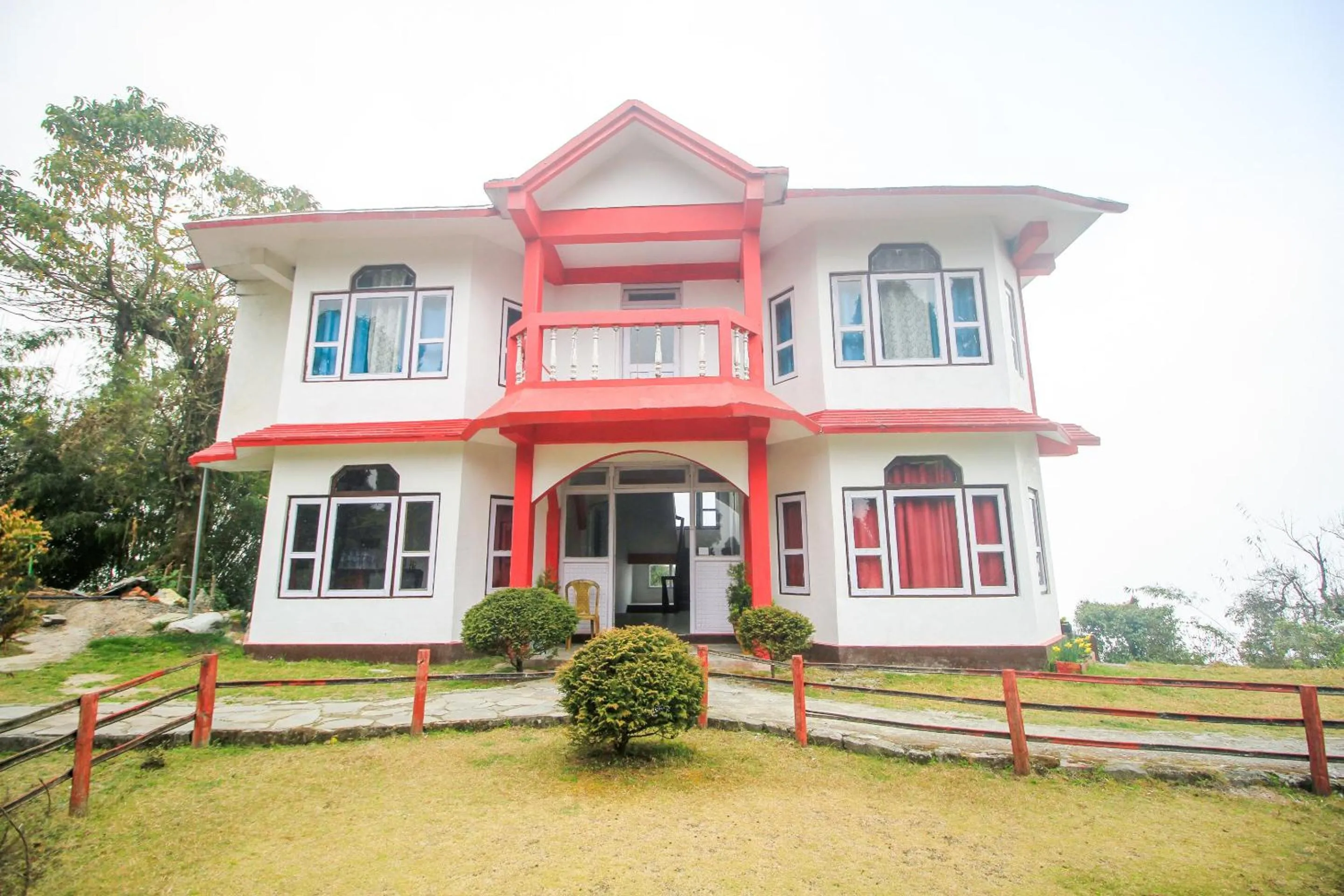 Facade/entrance in Hotel O Uzen Homestay