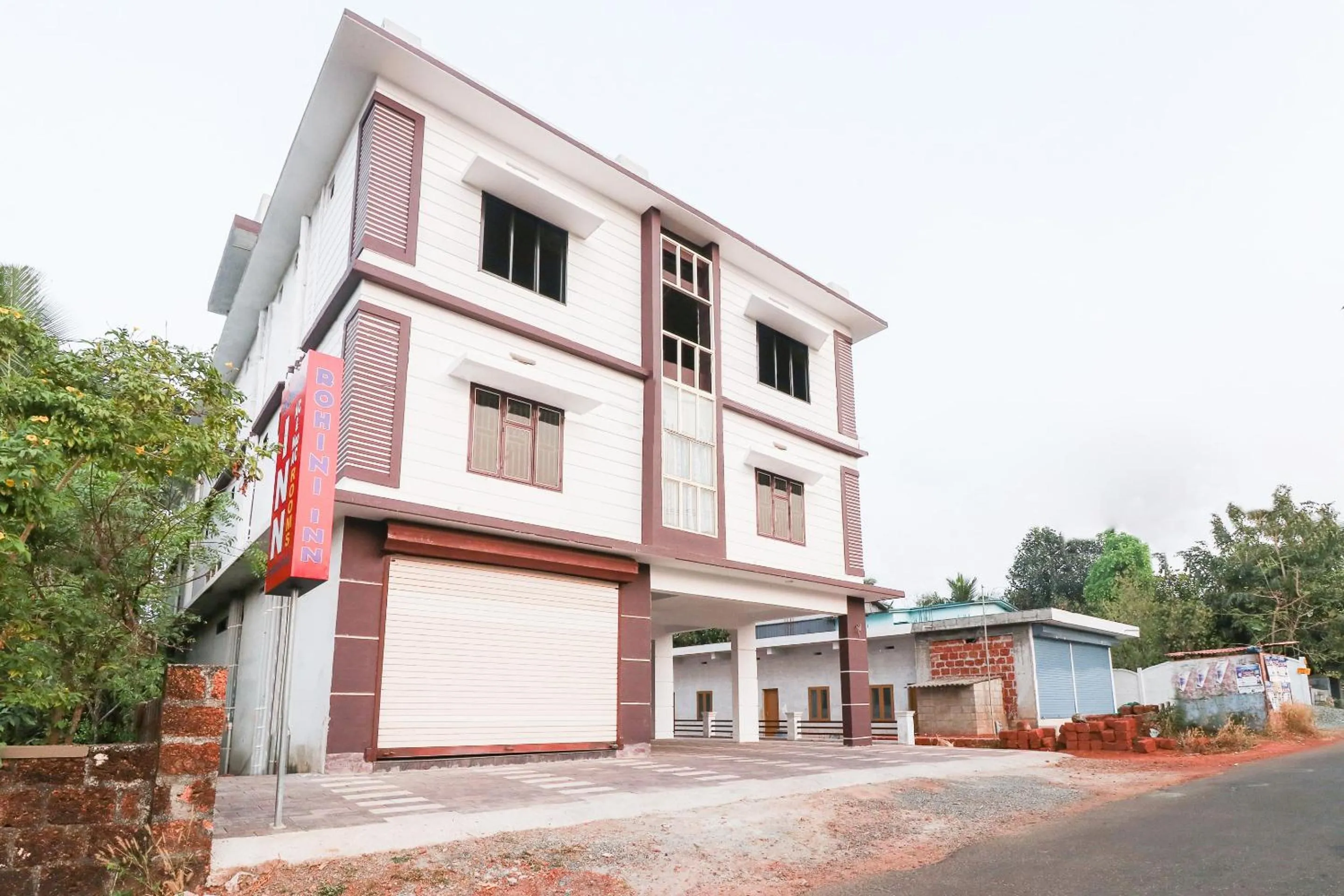Facade/entrance in SPOT ON Rohini Inn Kadampuzha