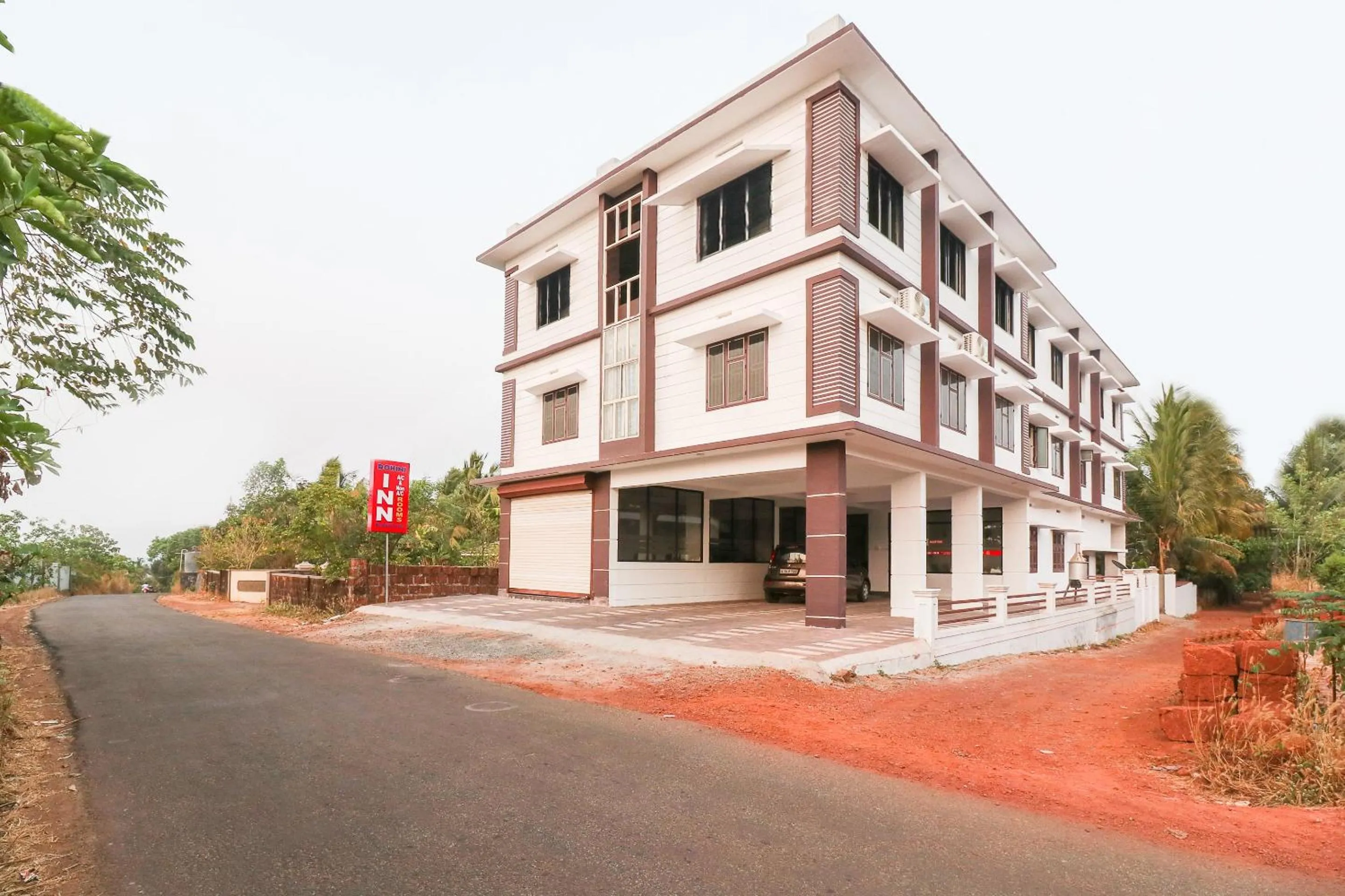 Facade/entrance in SPOT ON Rohini Inn Kadampuzha