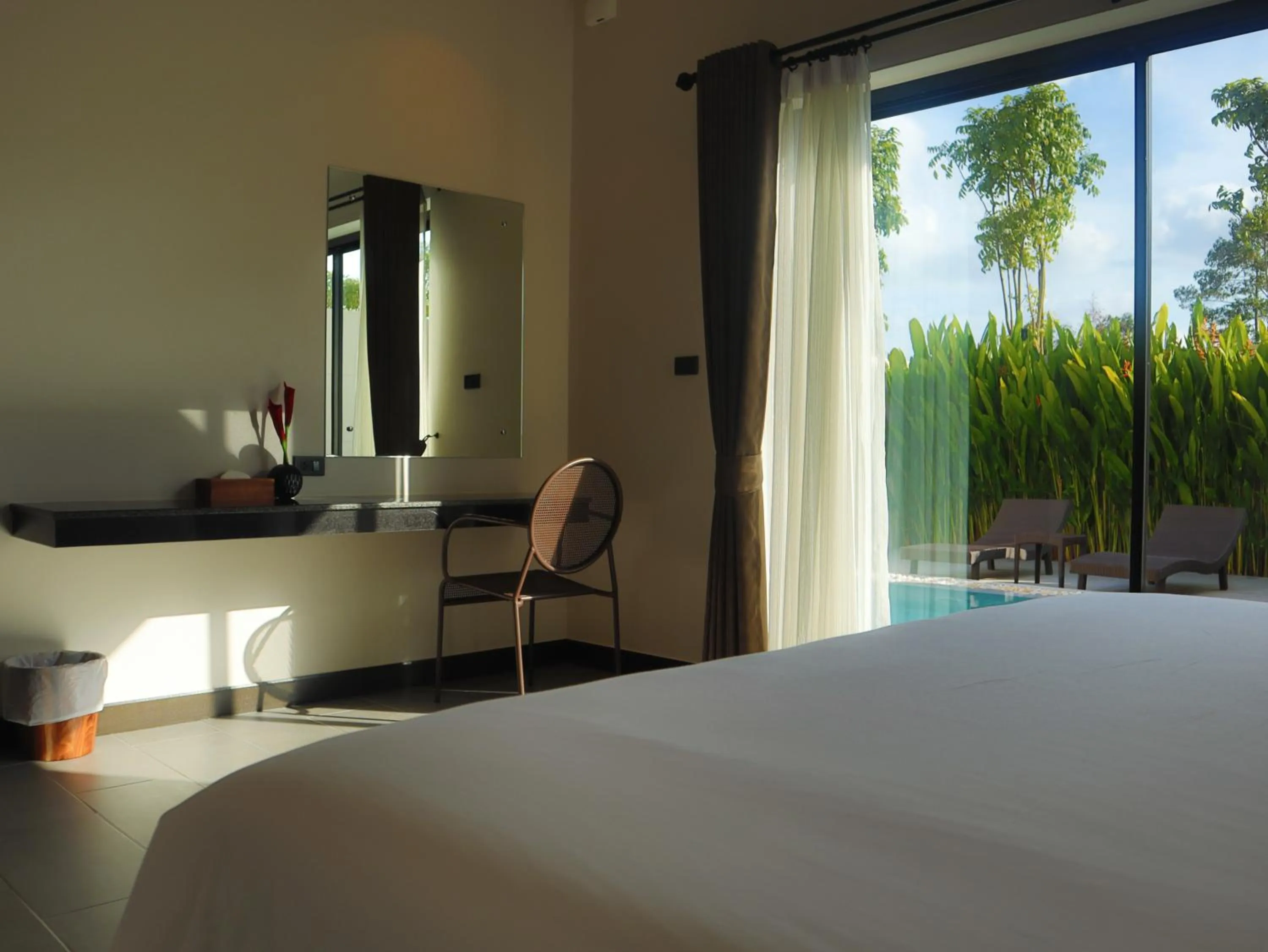 Bed in Toledo Pool Villa