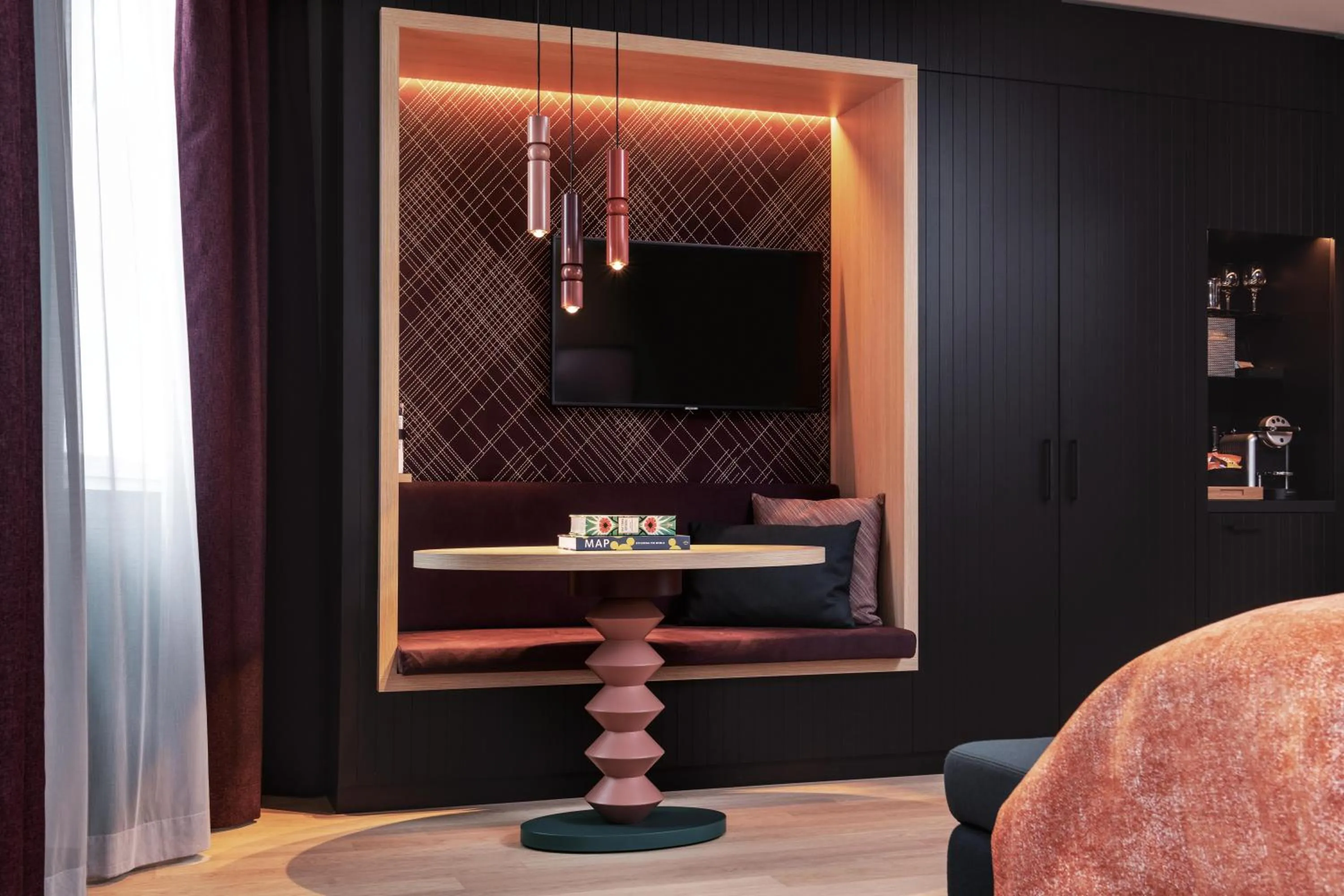 Photo of the whole room in Sorell Boutique-Hotel St Peter Zürich