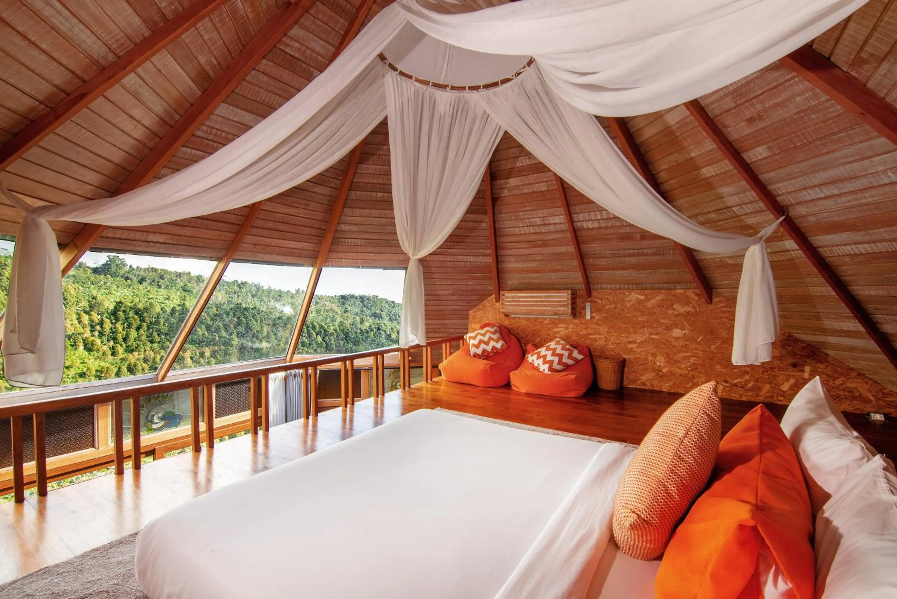View (from property/room), Bed in Munduk Heaven Luxury Villas