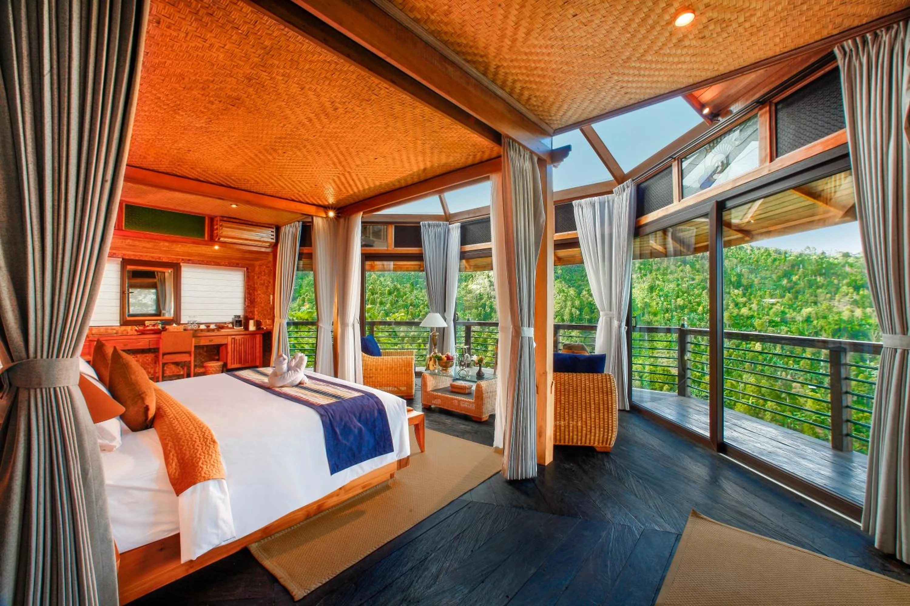 Bedroom, Bed in Munduk Heaven Luxury Villas