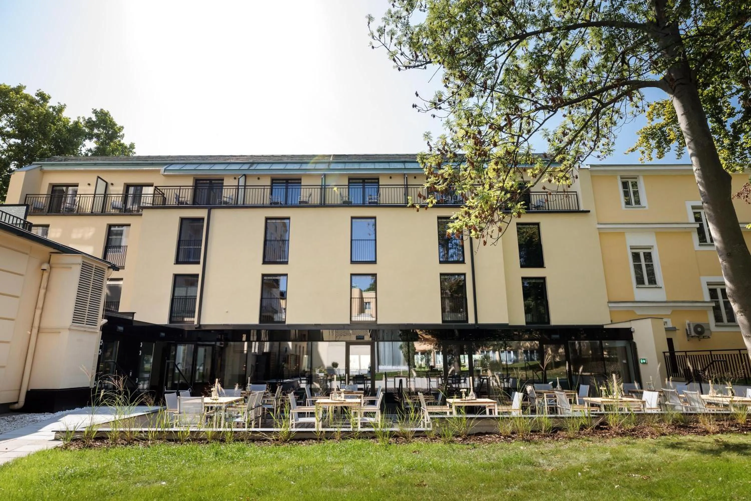 Property building in Austria Trend Hotel Maximilian