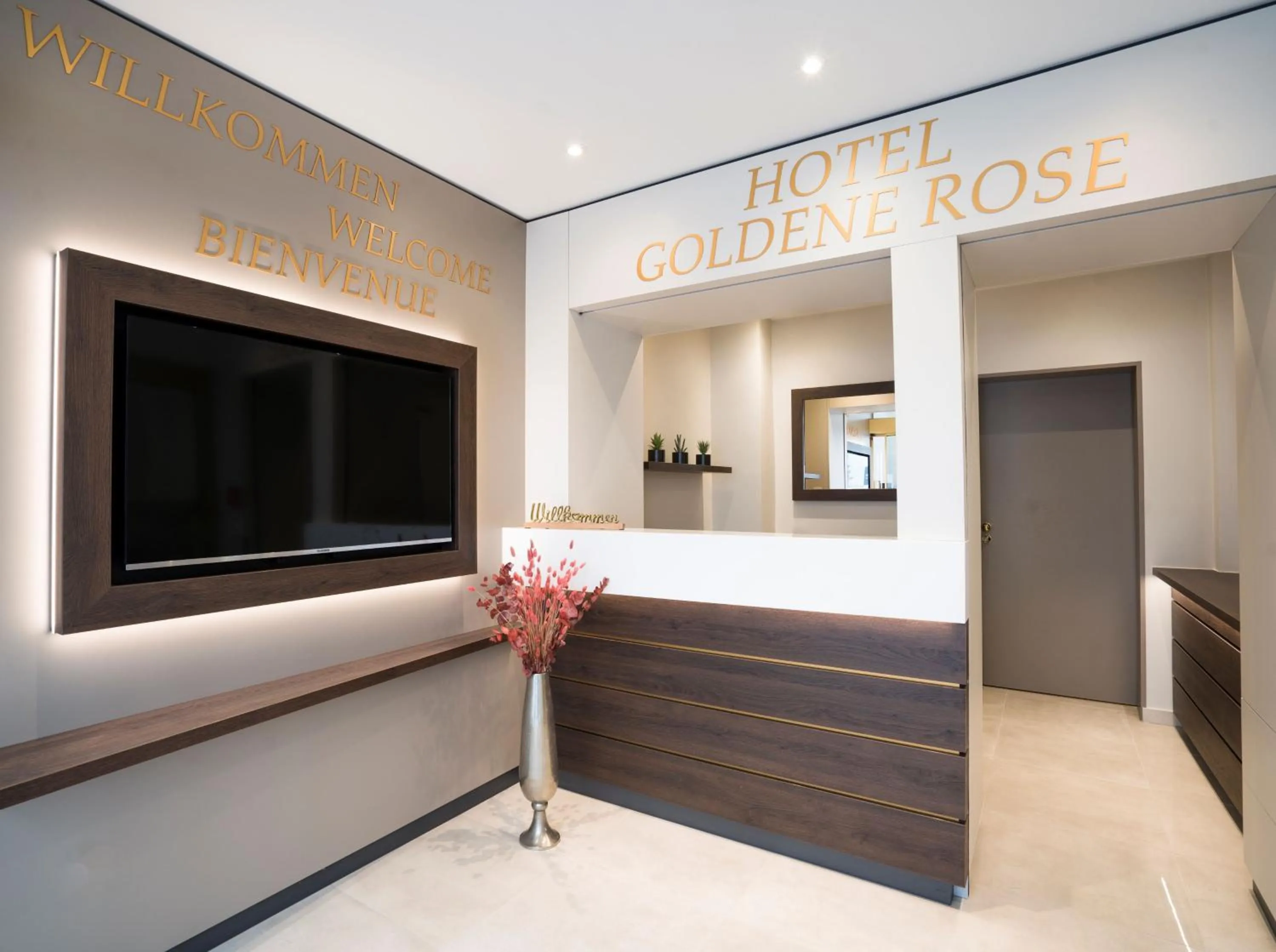 Lobby or reception in Hotel Goldene Rose