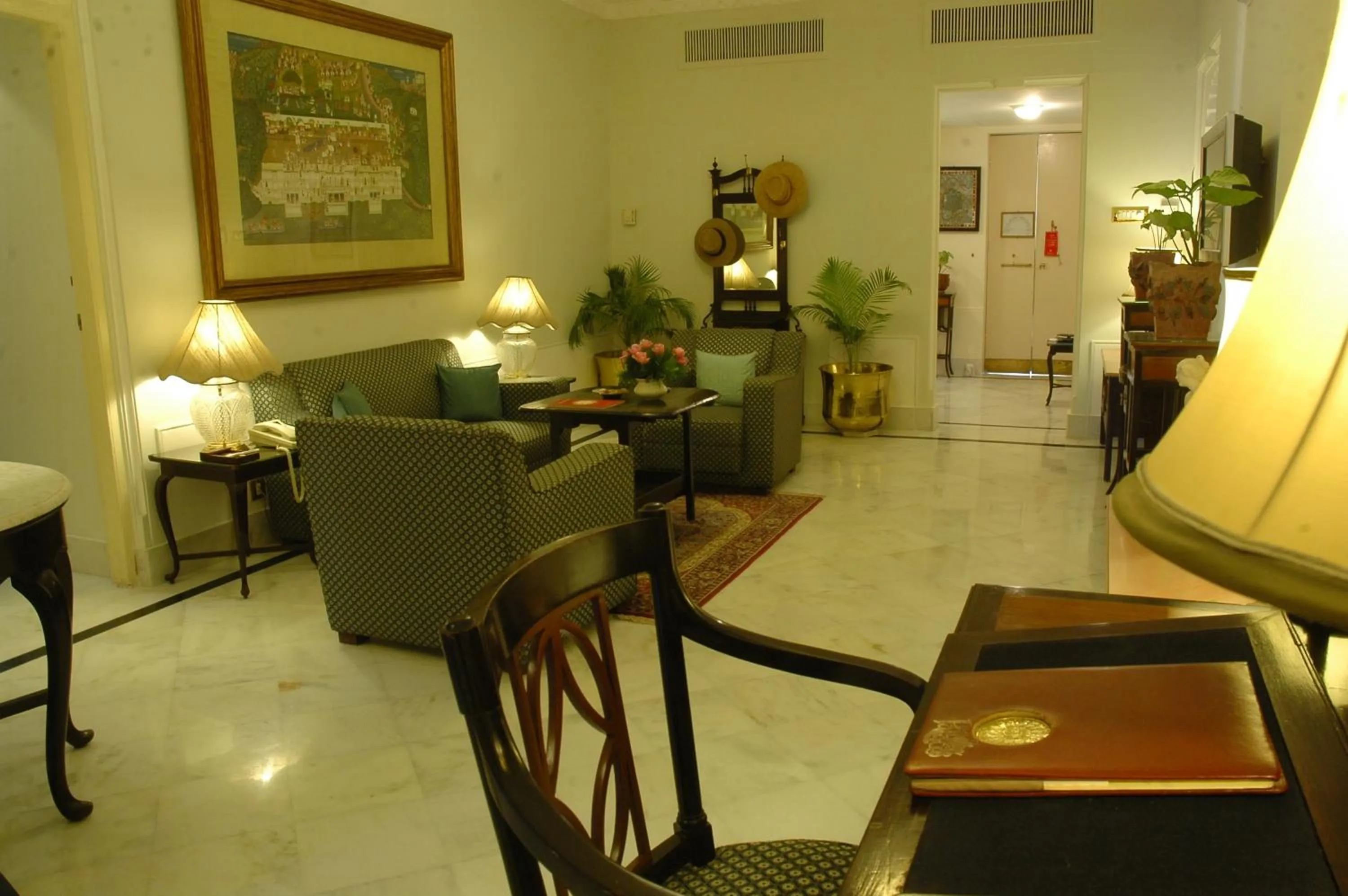 Living room in Shiv Niwas Palace by HRH Group of Hotels