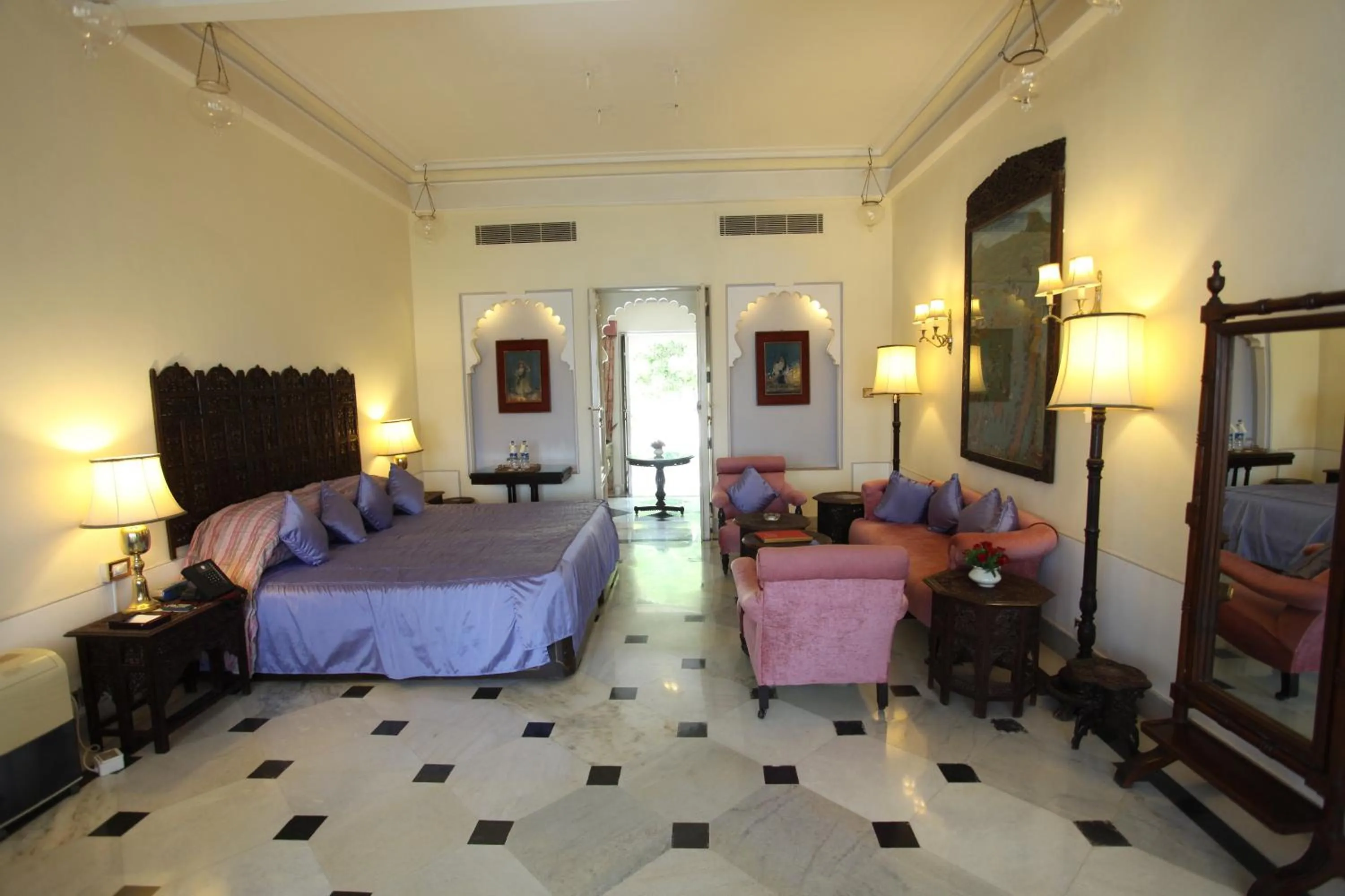 Bedroom, Bed in Shiv Niwas Palace by HRH Group of Hotels