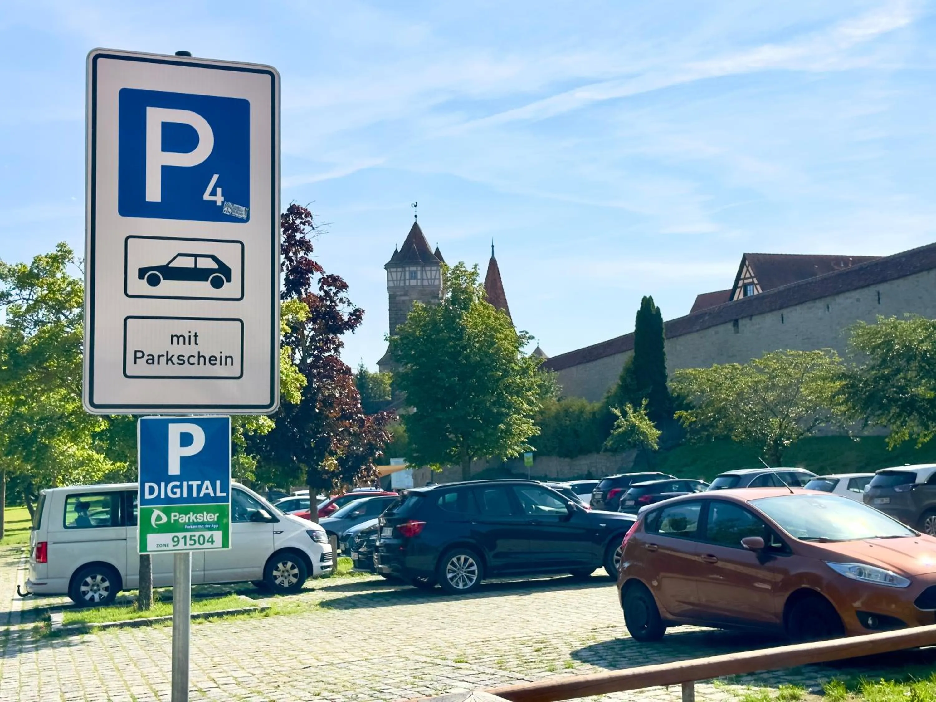 Parking in Prinzhotel Rothenburg
