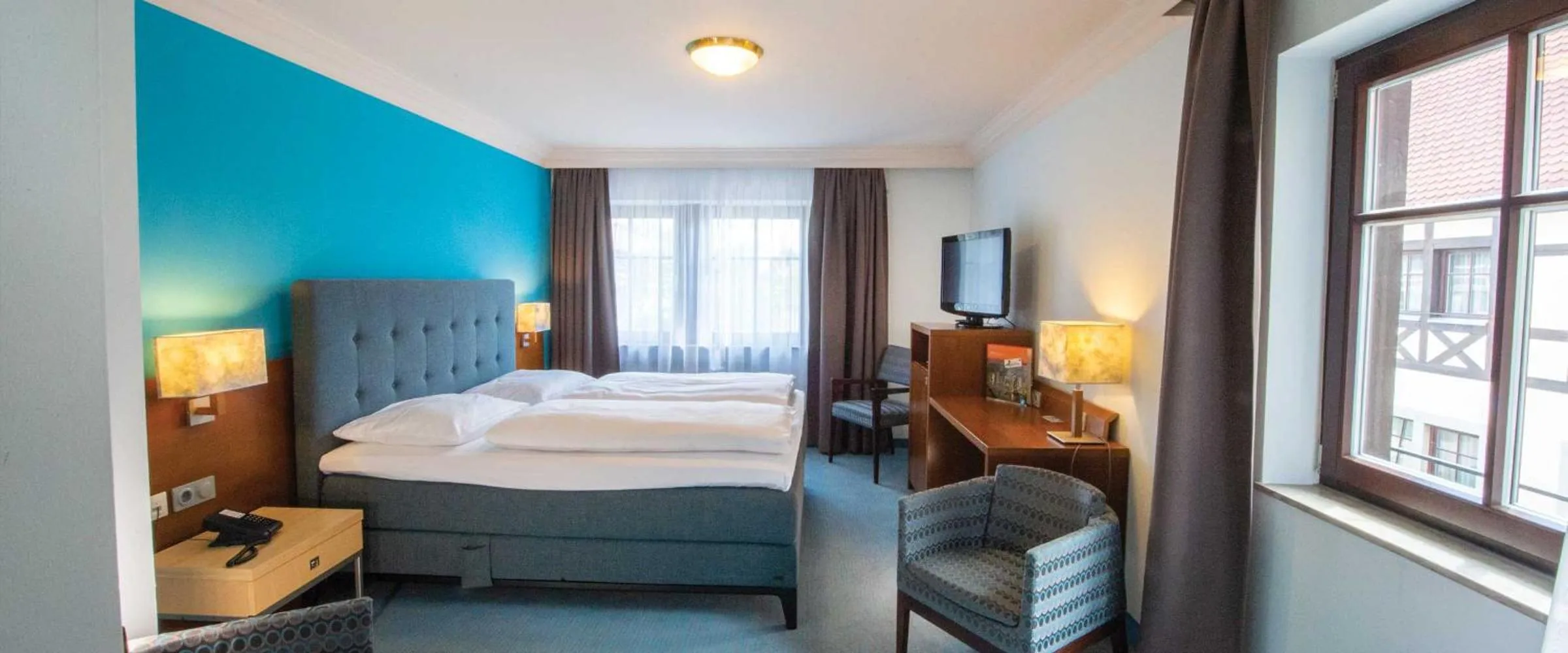 View (from property/room), Bed in Prinzhotel Rothenburg