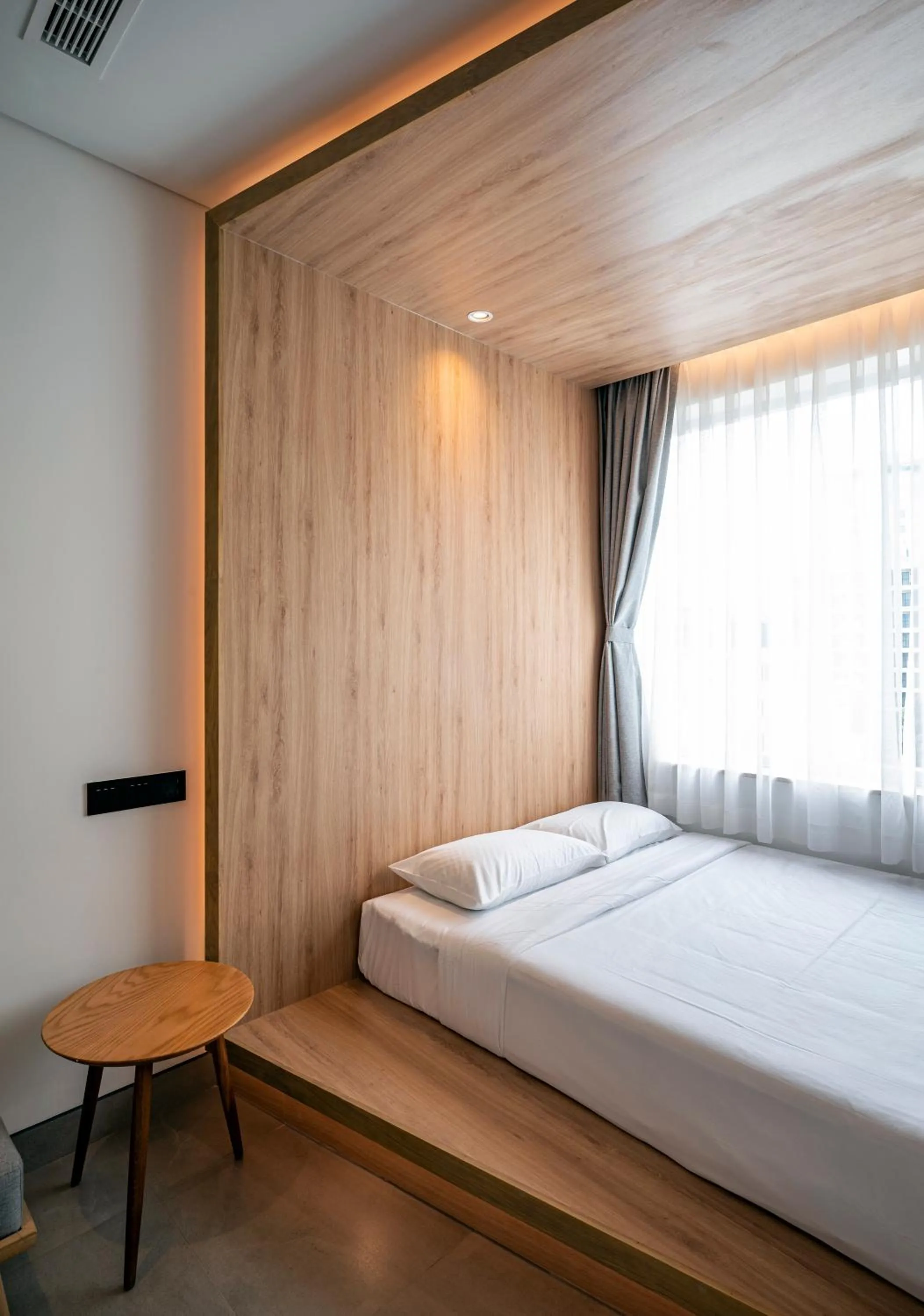 Property building, Bed in MEANDER Saigon