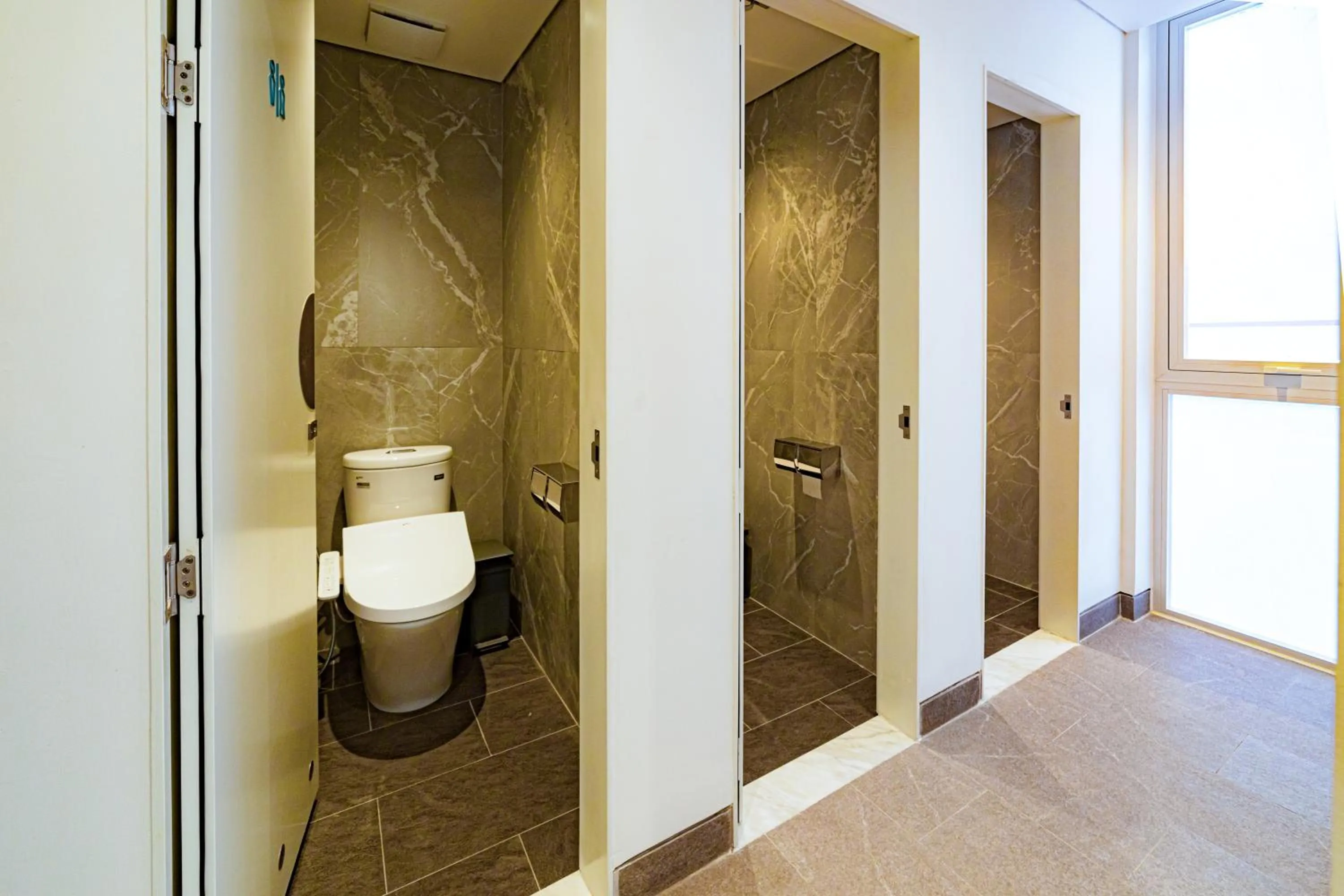 Toilet in MEANDER Saigon