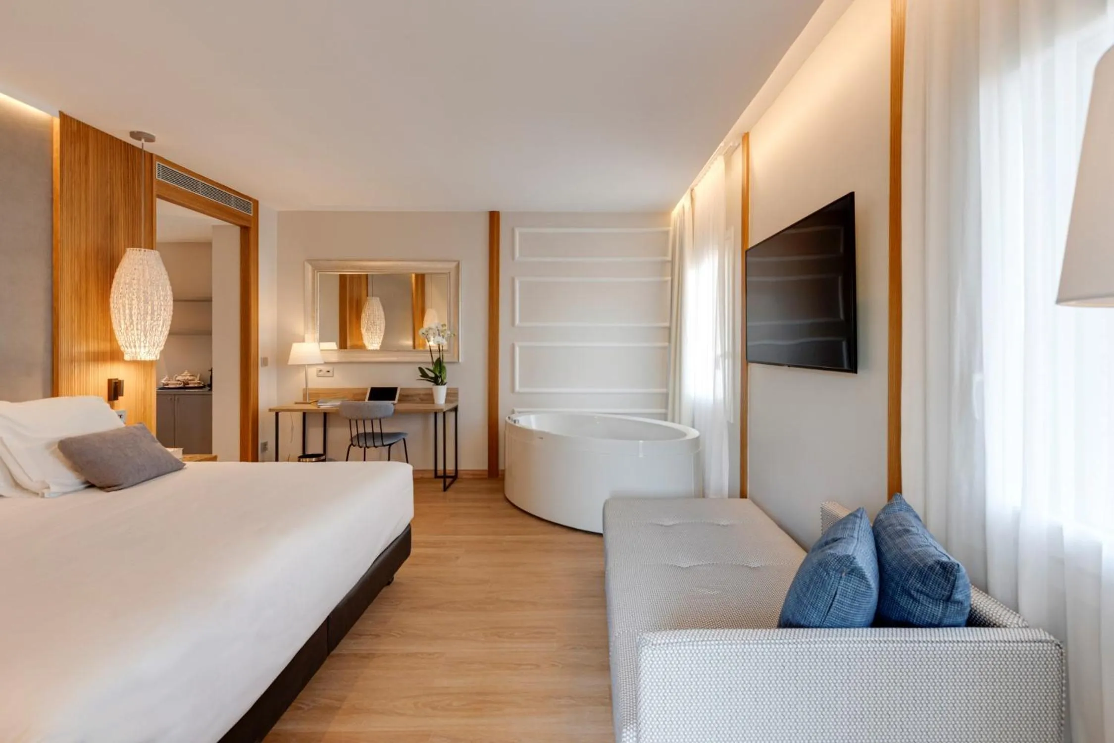 Bed in Hotel Boutique Mirlo Barcelona