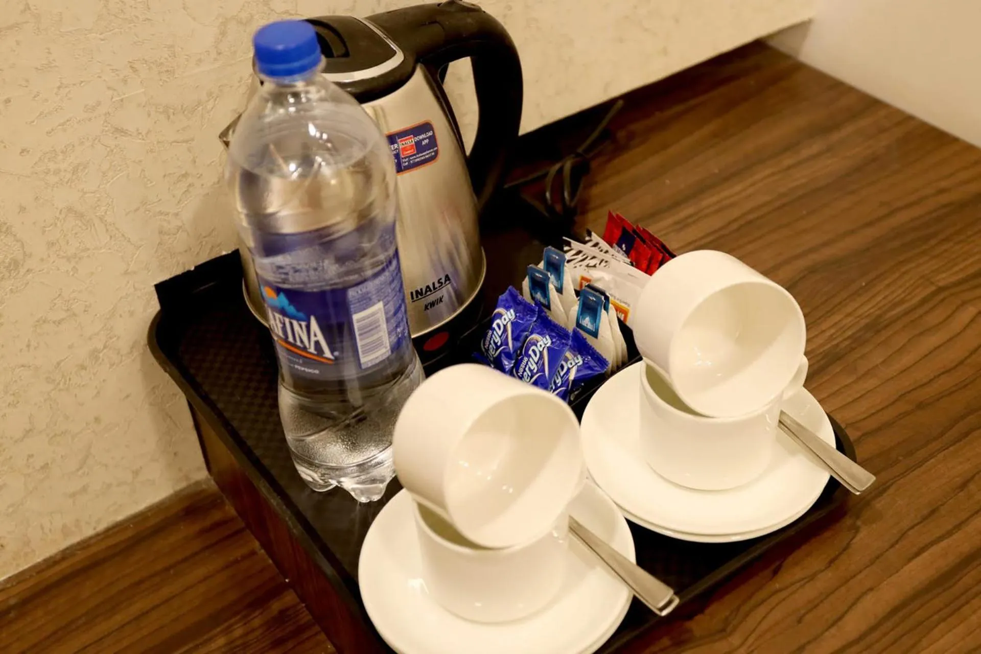 The Hoften Blue Magnets, Dalhousie