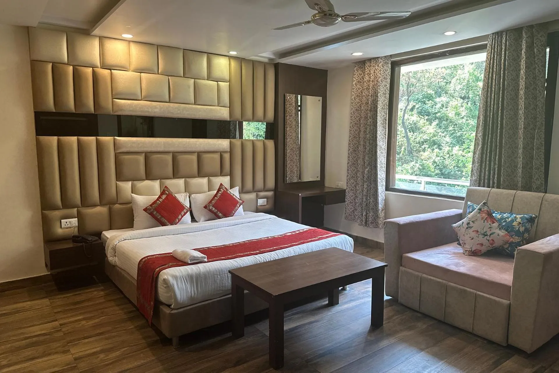 Bed in The Hoften Blue Magnets, Dalhousie