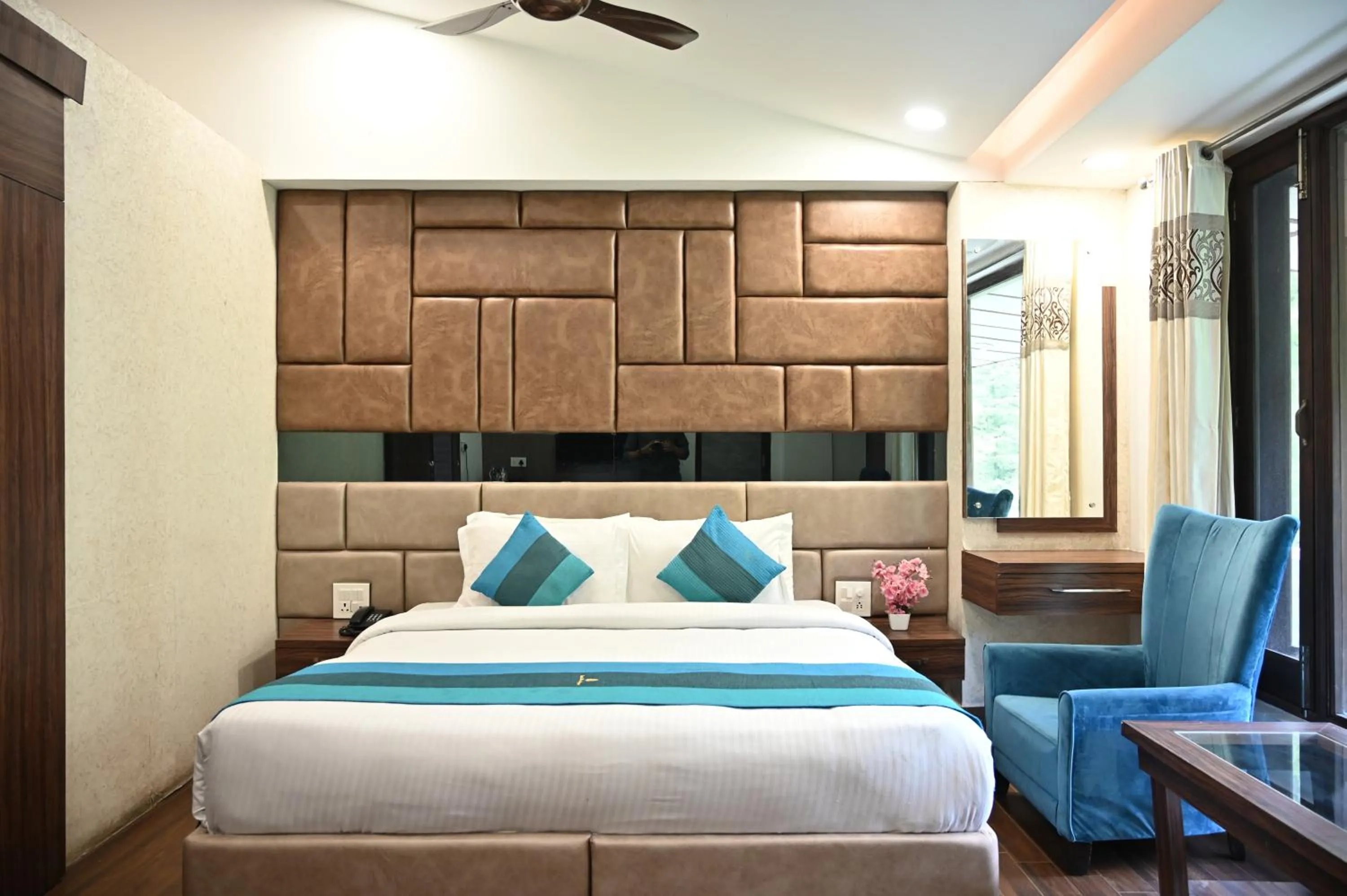 Bed in The Hoften Blue Magnets, Dalhousie