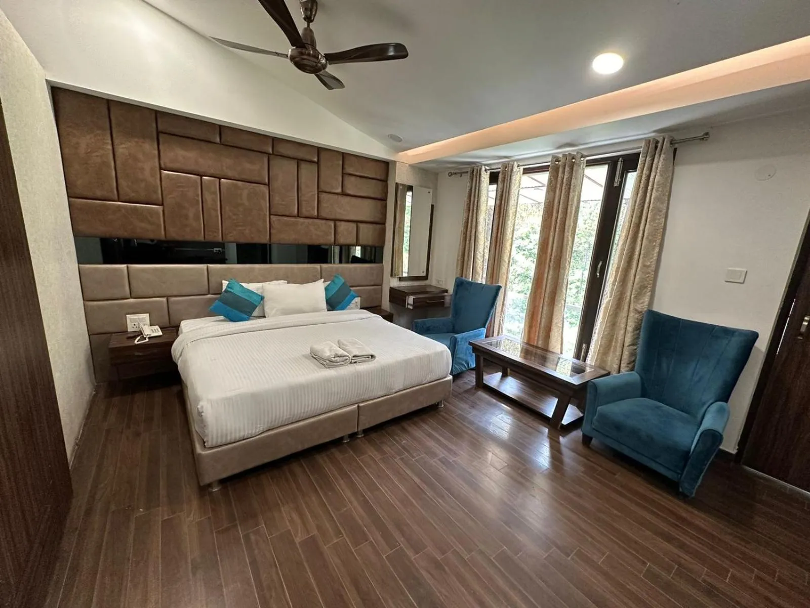 Bed in The Hoften Blue Magnets, Dalhousie