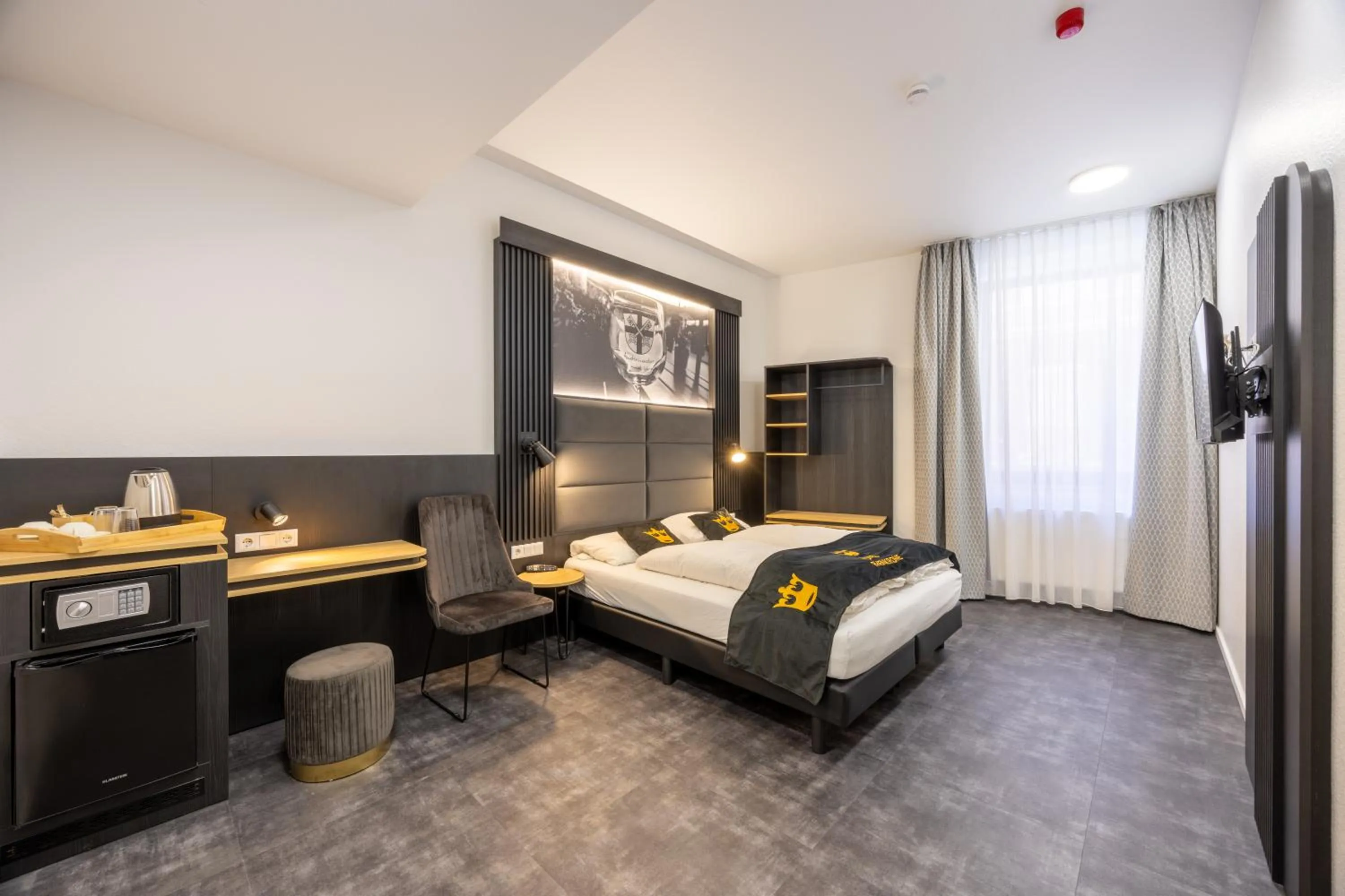 Bedroom, Bed in Panorama Hotel Rheinkrone