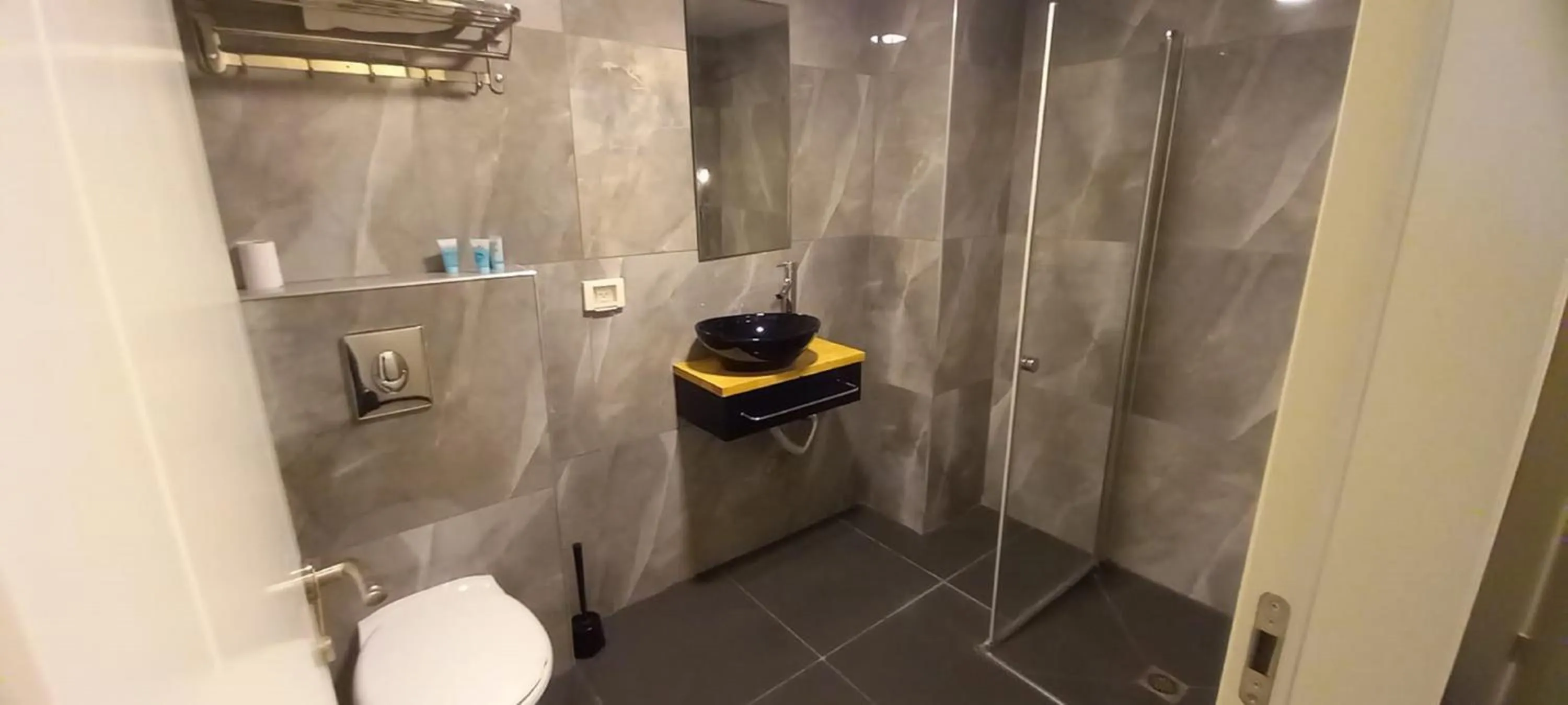 Bathroom in Moon TOP- 4th floor