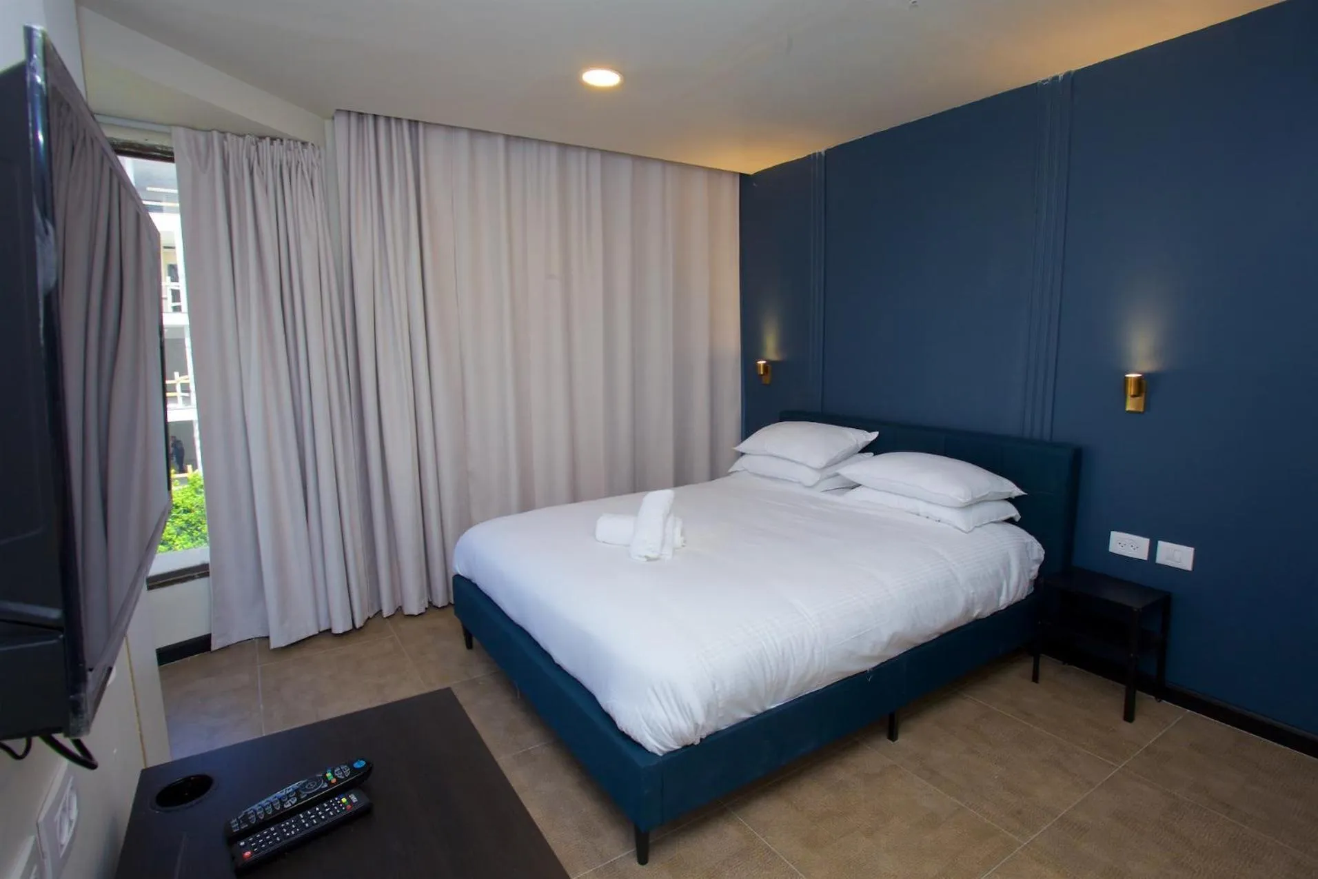 Bed in Moon TOP- 4th floor