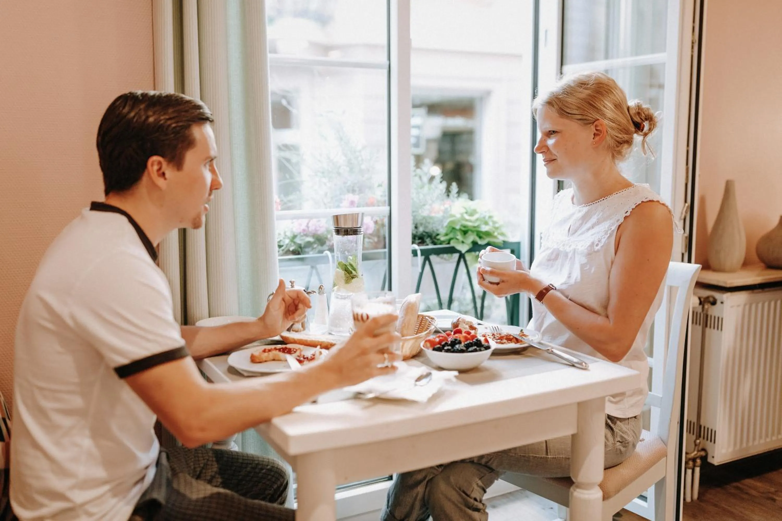 Restaurant/places to eat in Huber's Hotel