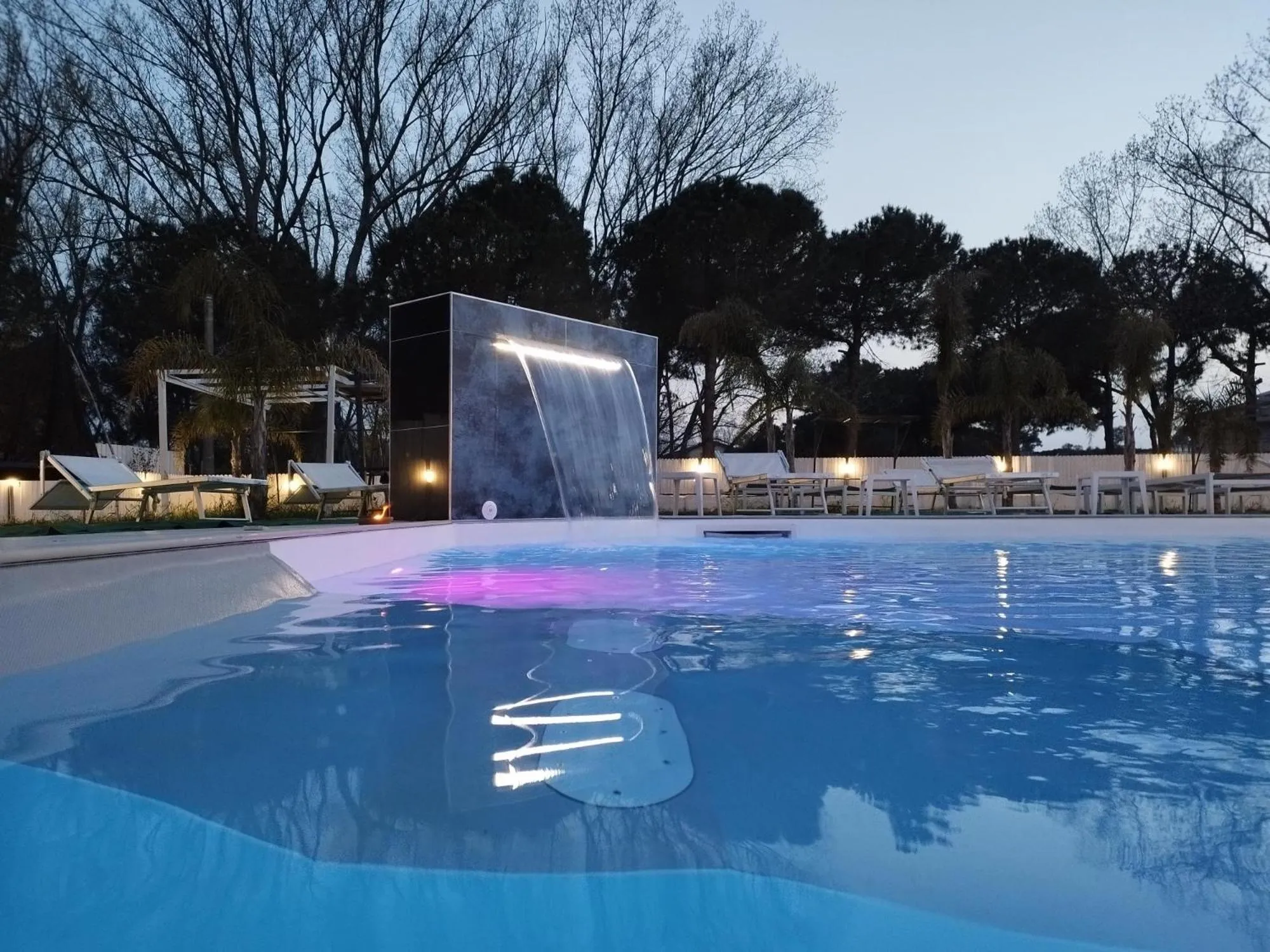 Swimming pool in HOTEL CRISTALLO PAESTUM