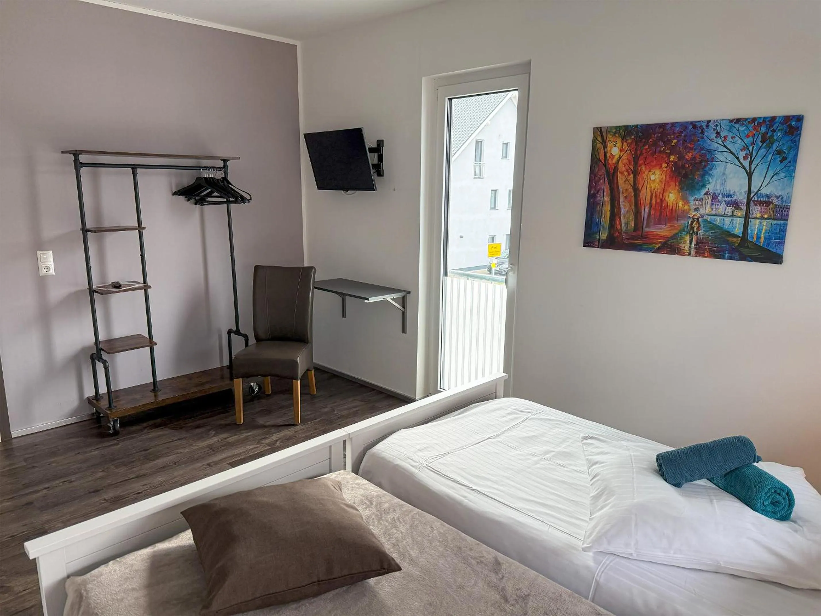 Bed in Gutunterdachgebracht