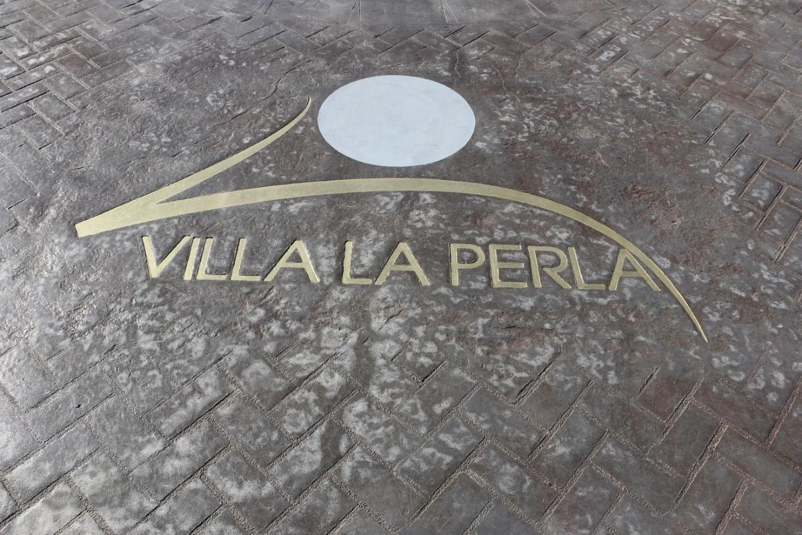 Property logo or sign in Villa La Perla