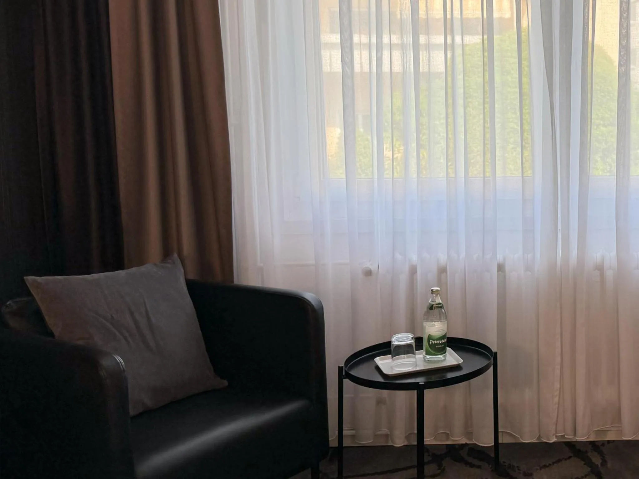 Photo of the whole room in Eisberg Hotel Schwanen