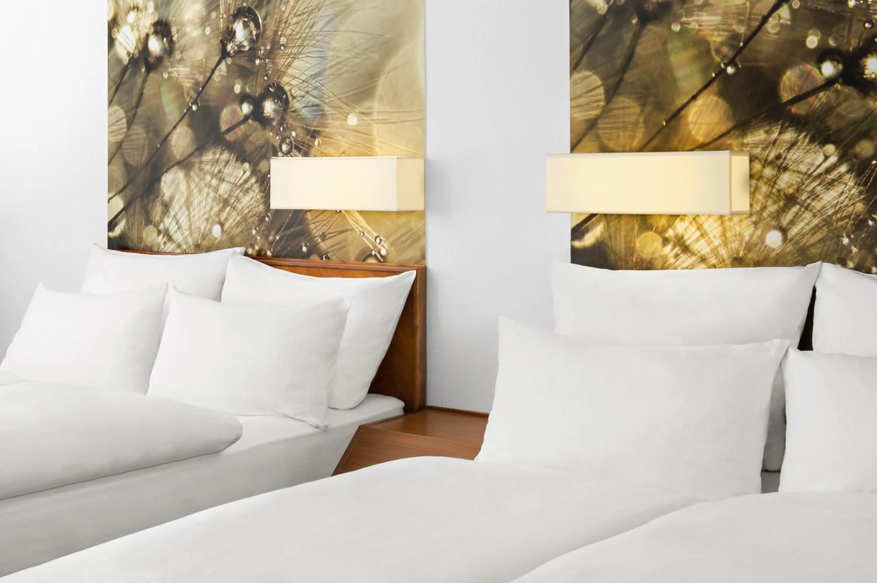 Photo of the whole room, Bed in Taste Hotel Heidenheim