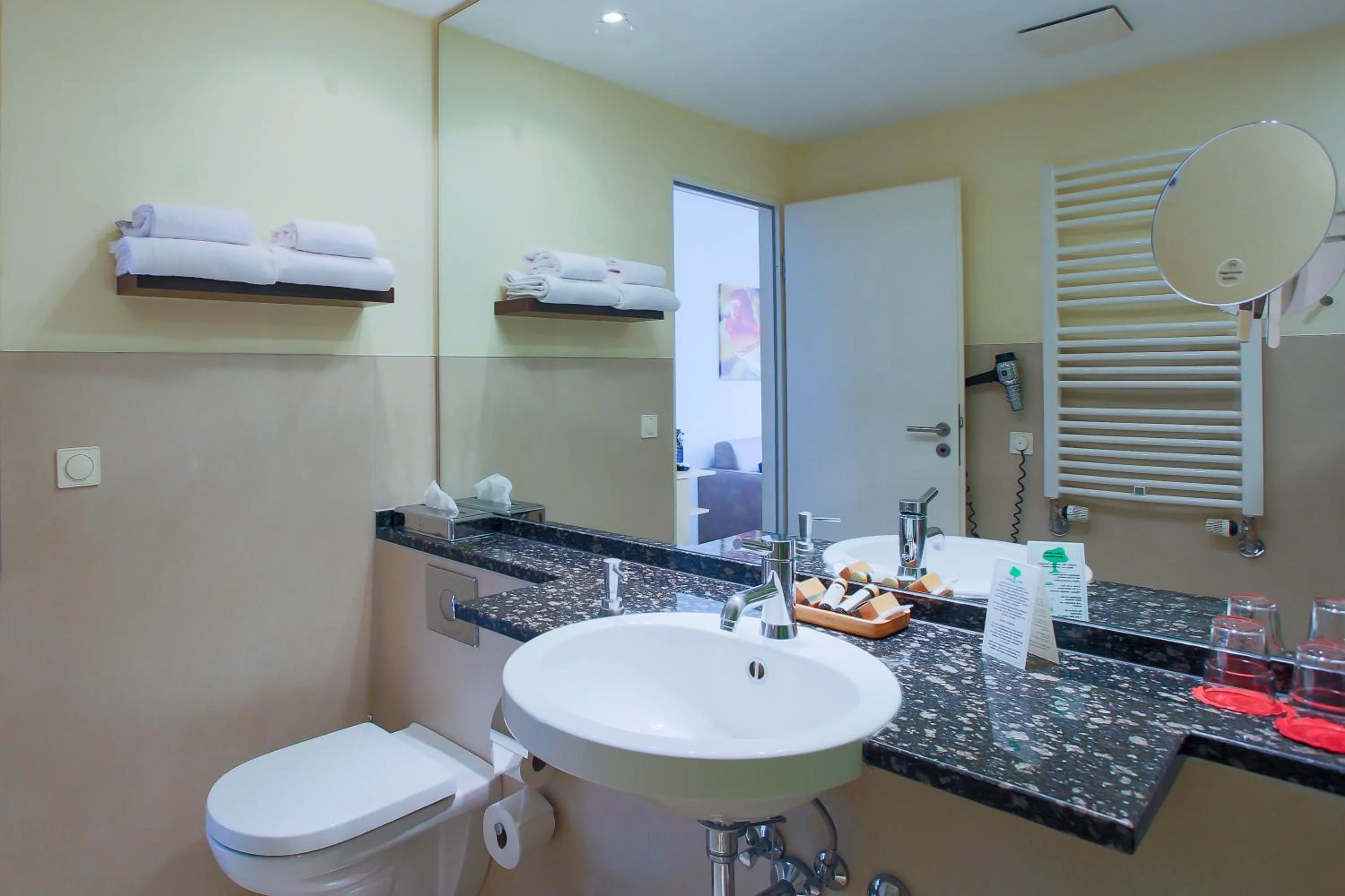 Bathroom in Hotel Kleines Meer