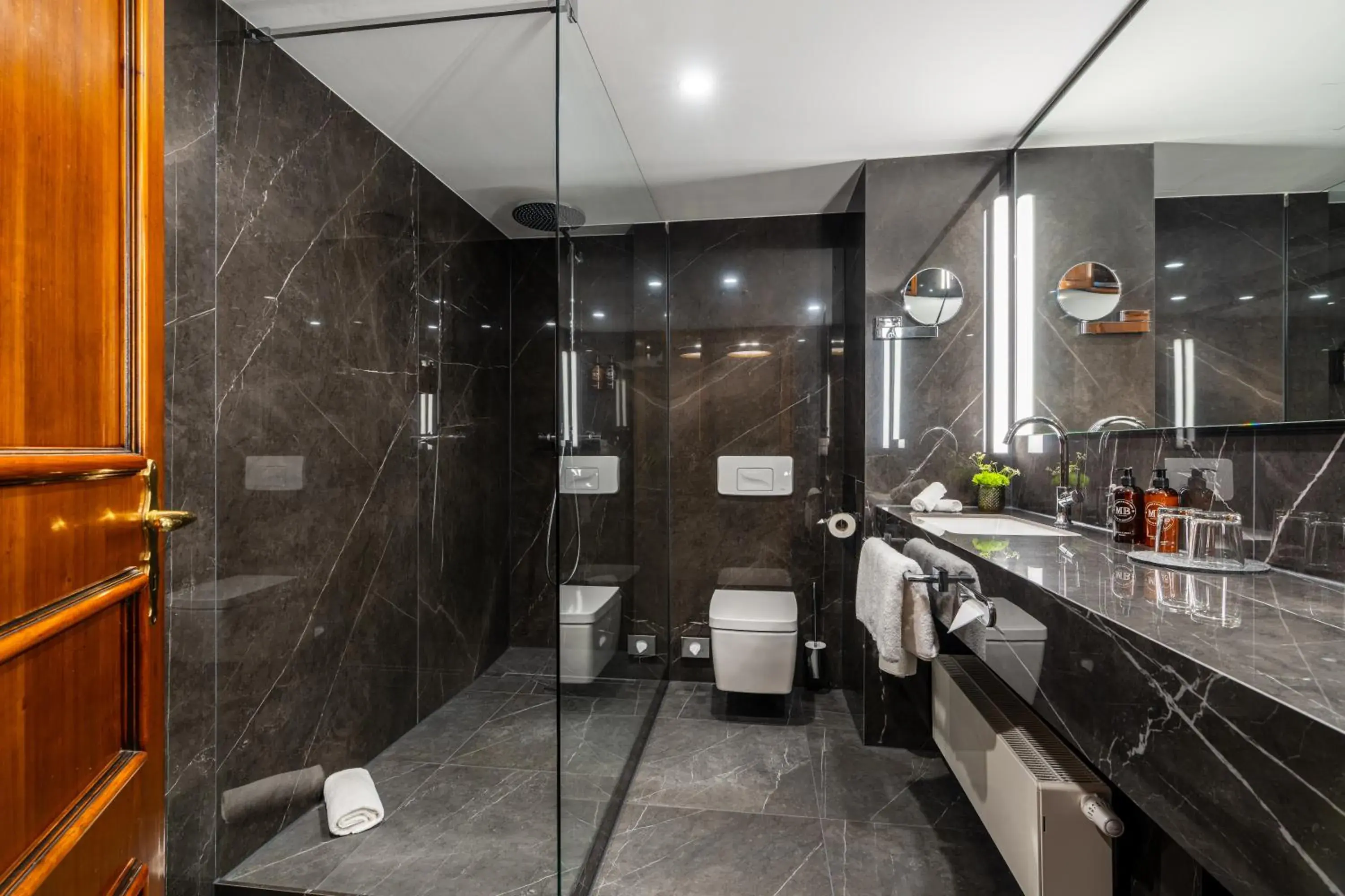 One-Bedroom Superior Double Room in Parkhotel Engelsburg - 4 Sterne Superior One-Bedroom Superior Double Room in Parkhotel Engelsburg - 4 Sterne Superior