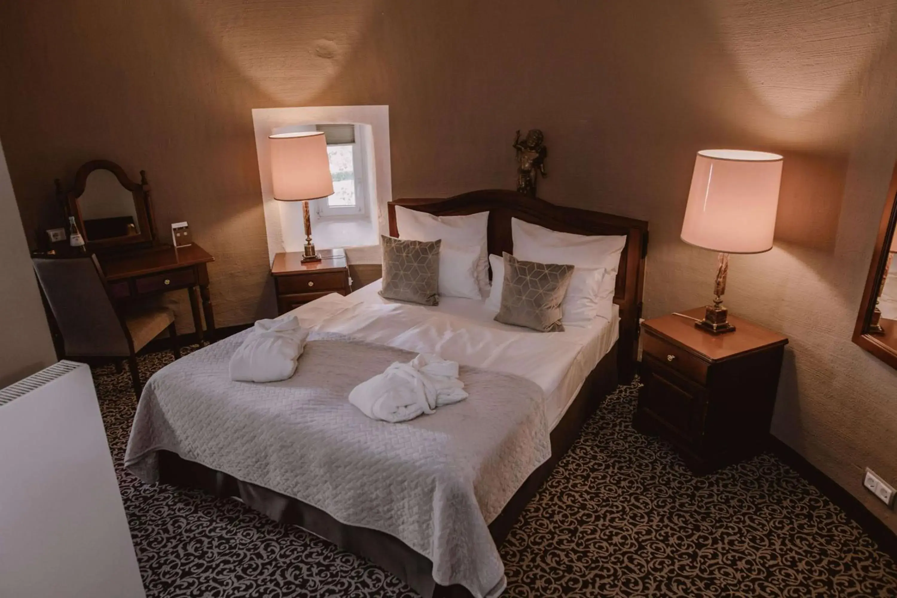 Suite with Queen Bed and City View in Parkhotel Engelsburg - 4 Sterne Superior Suite with Queen Bed and City View in Parkhotel Engelsburg - 4 Sterne Superior