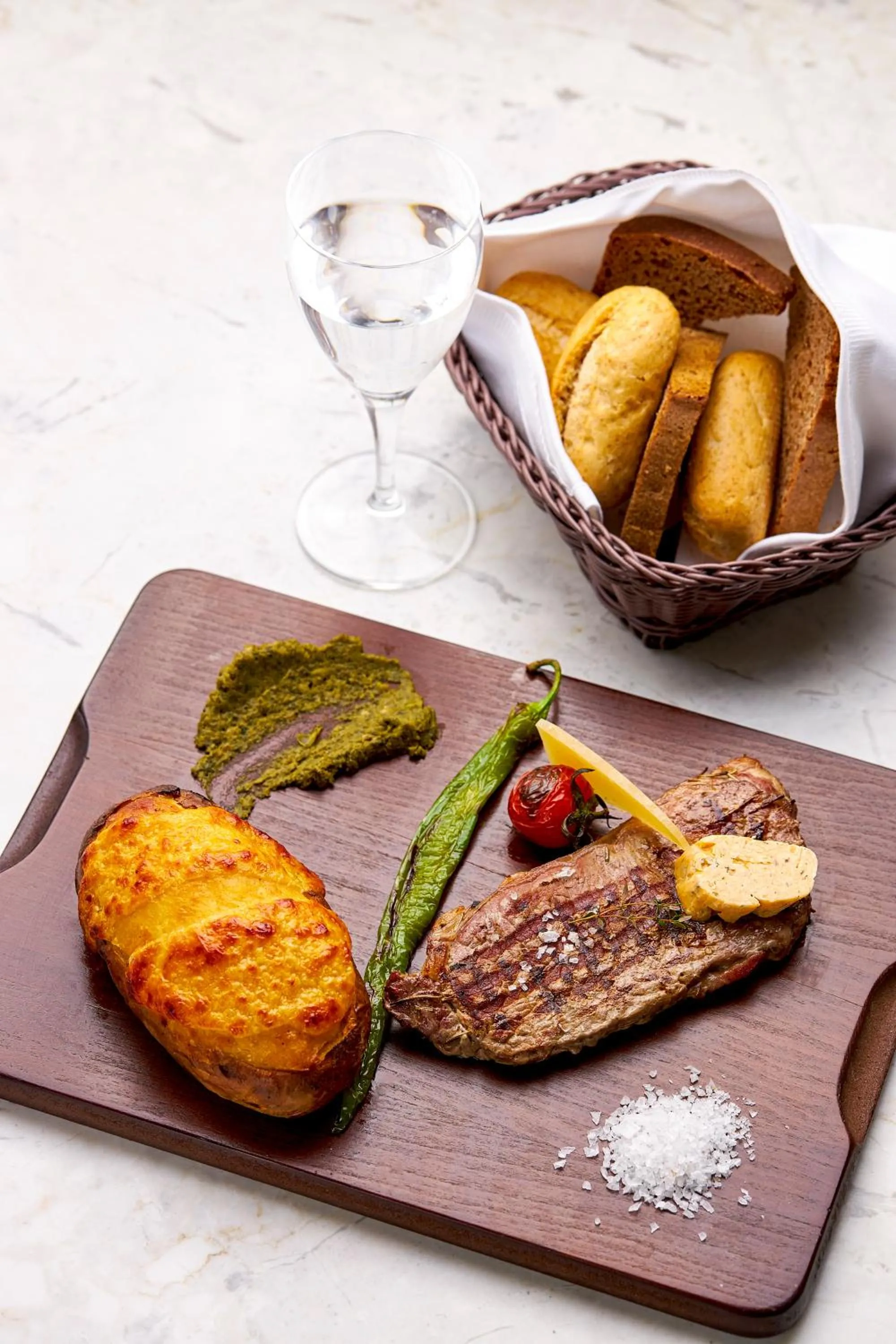 Food and drinks in Ricosta Hotel