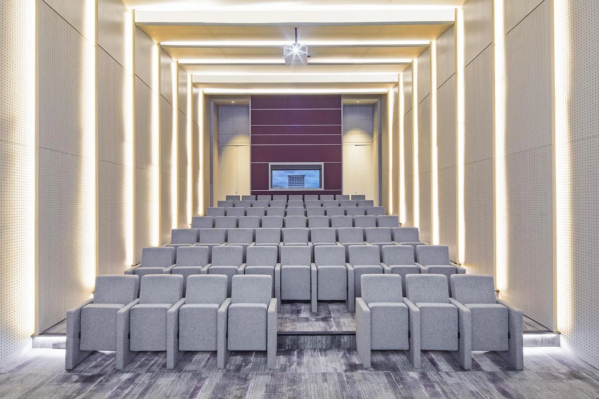 Business facilities in Ricosta Hotel