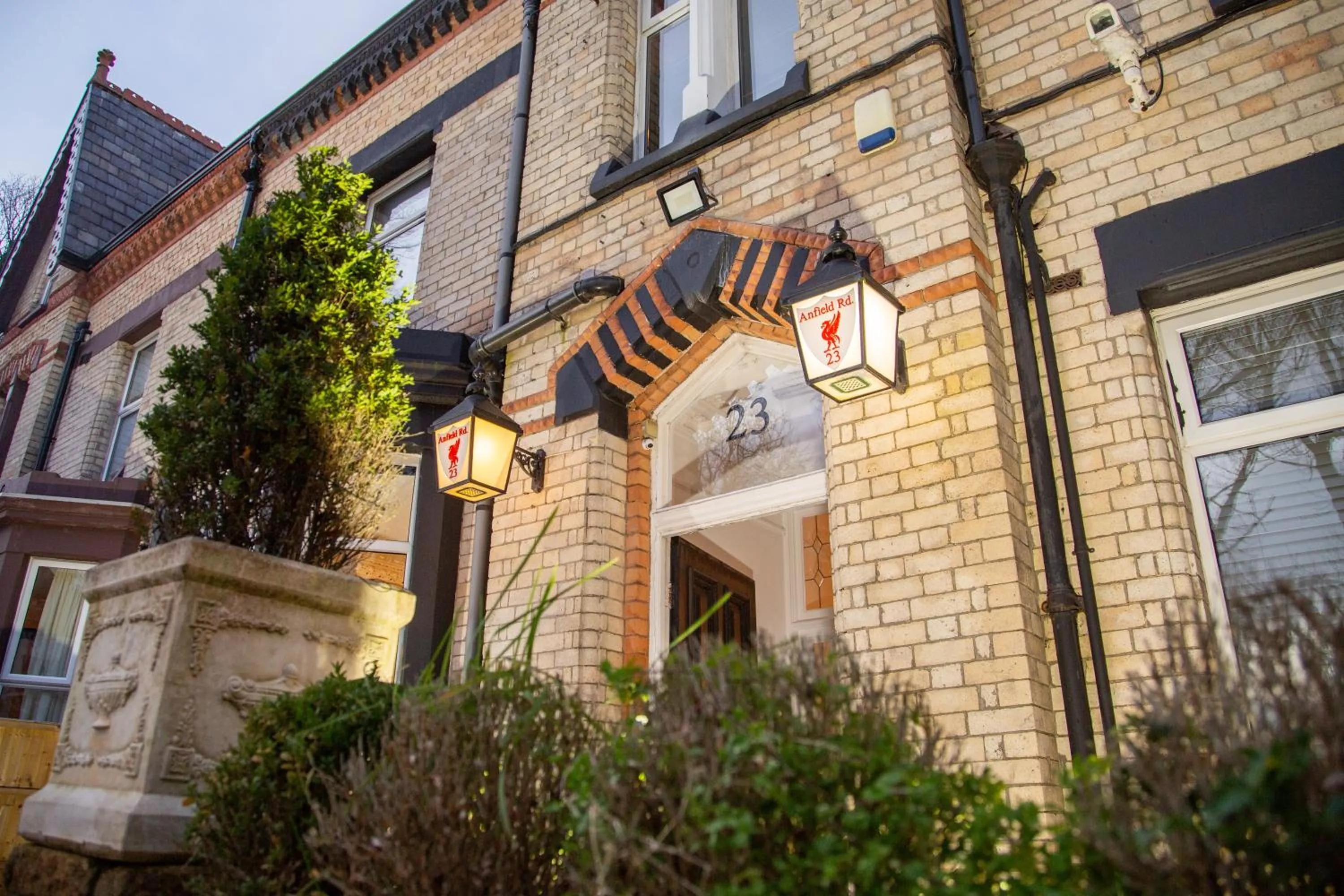 Property building in Hotel Anfield