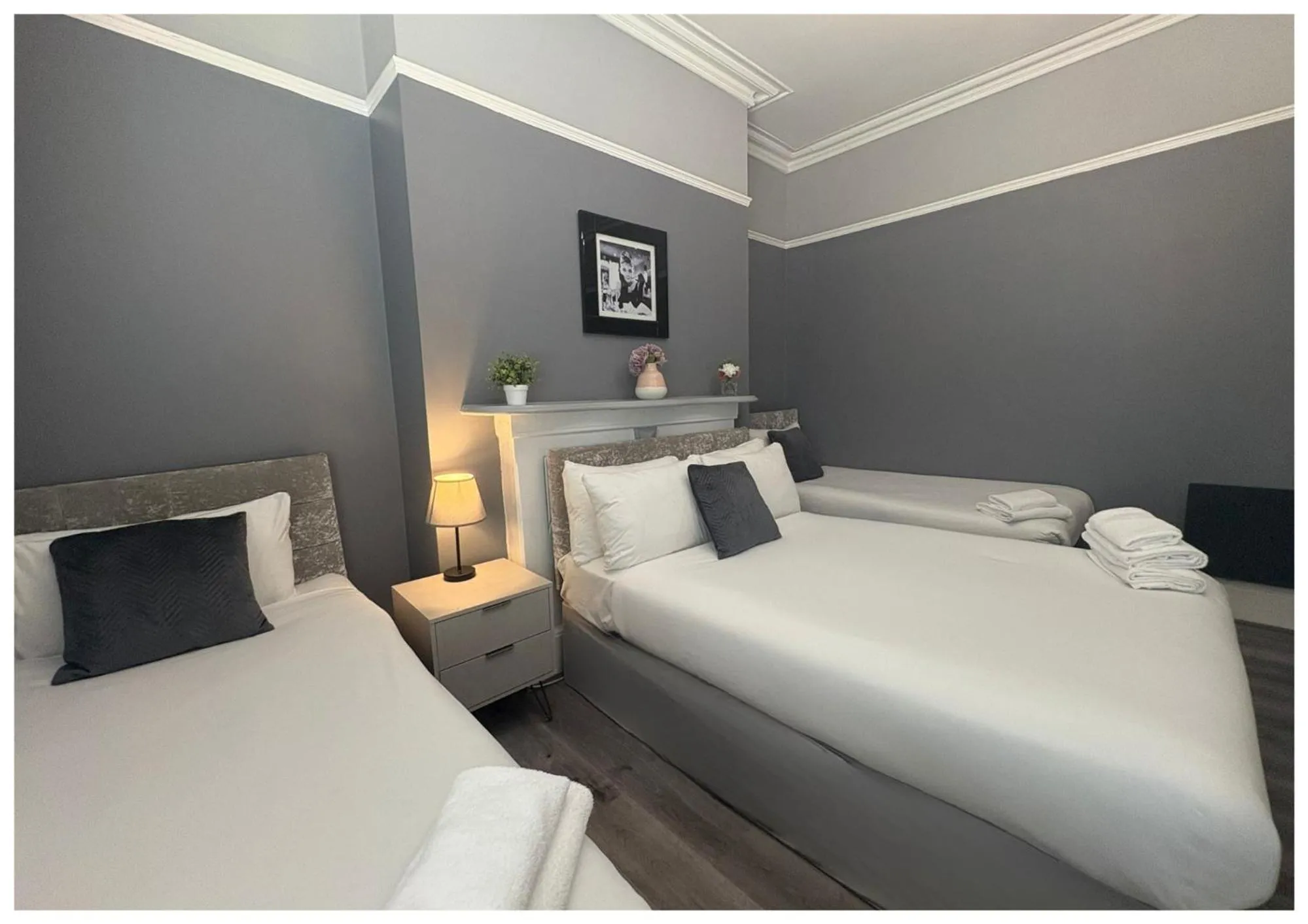 Photo of the whole room, Bed in Hotel Anfield