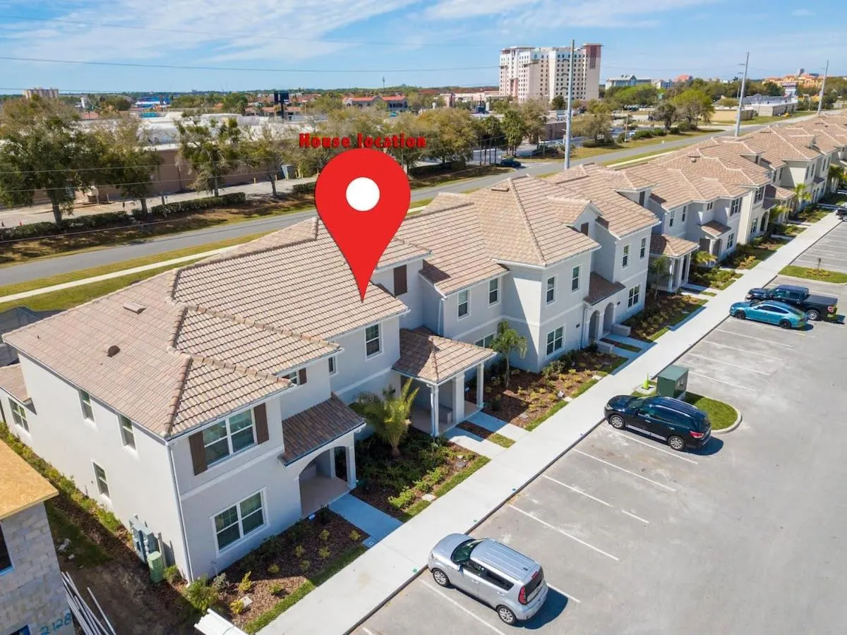 Gorgeous Four Bd w/ Pool close to Disney 5035