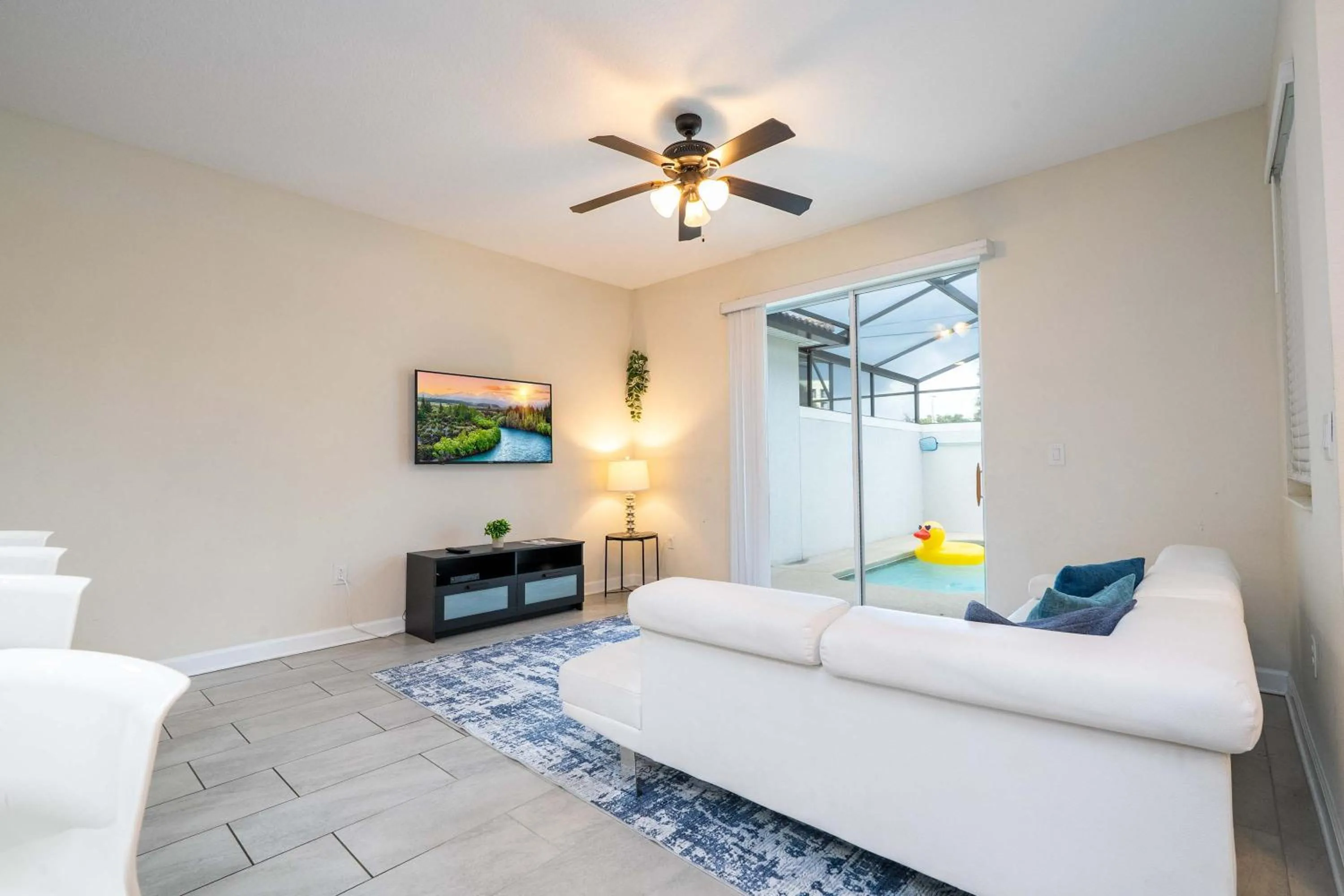 Gorgeous Four Bd w/ Pool close to Disney 5035