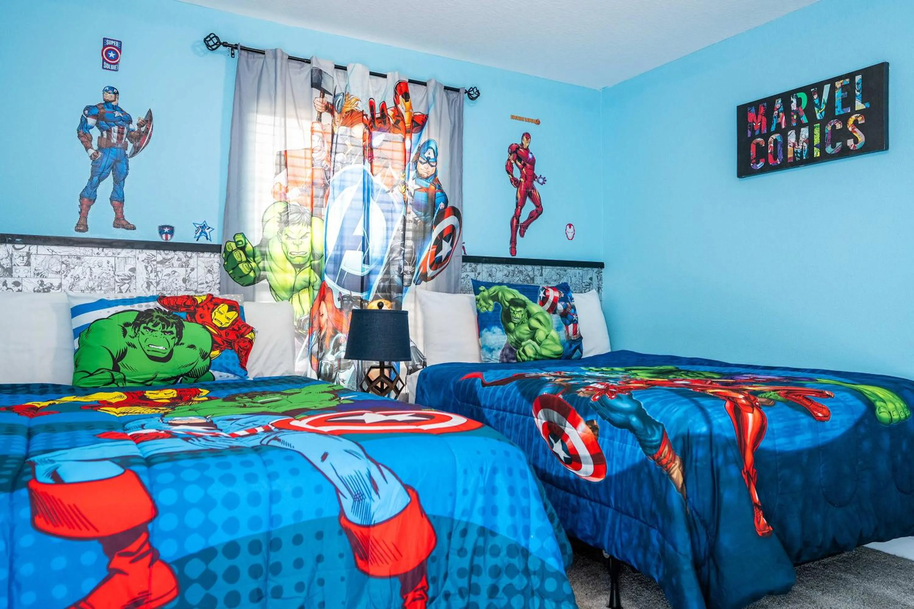 Bed in Gorgeous Four Bd w/ Pool close to Disney 5035