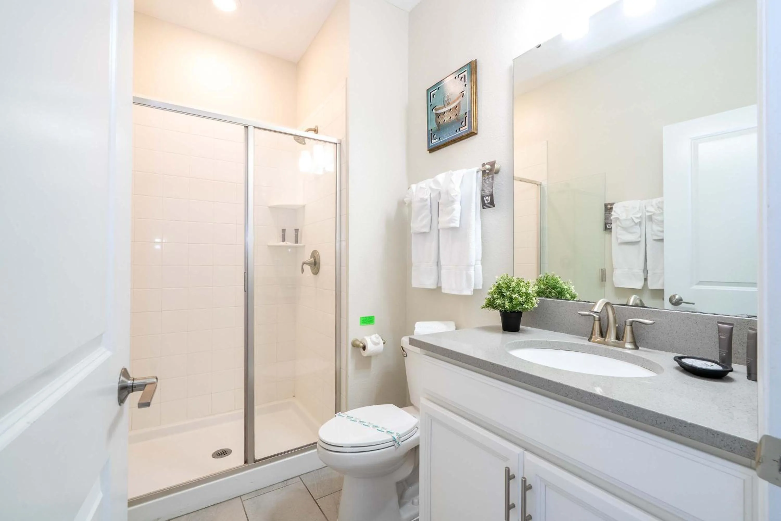 Gorgeous Four Bd w/ Pool close to Disney 5035