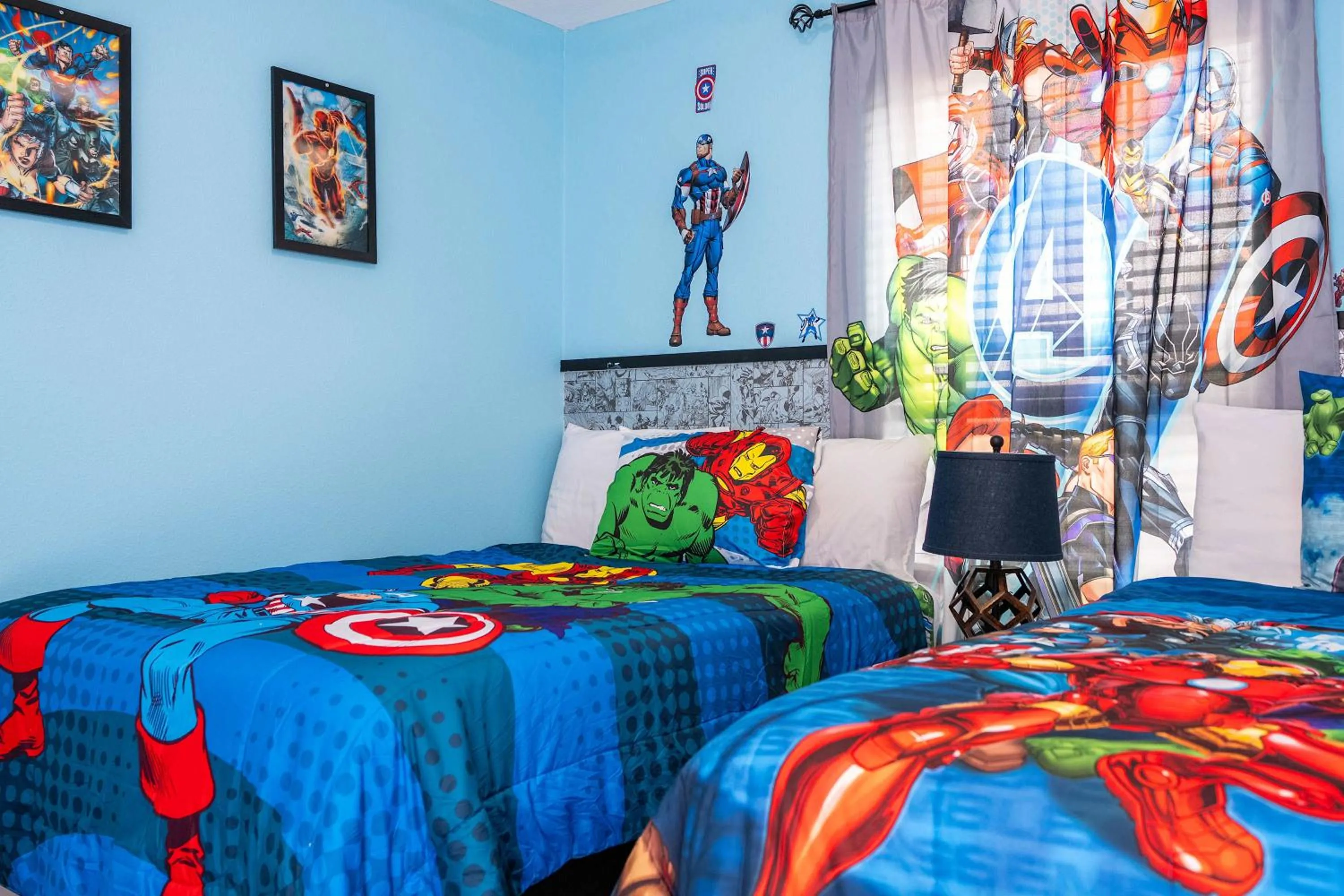 Bed in Gorgeous Four Bd w/ Pool close to Disney 5035