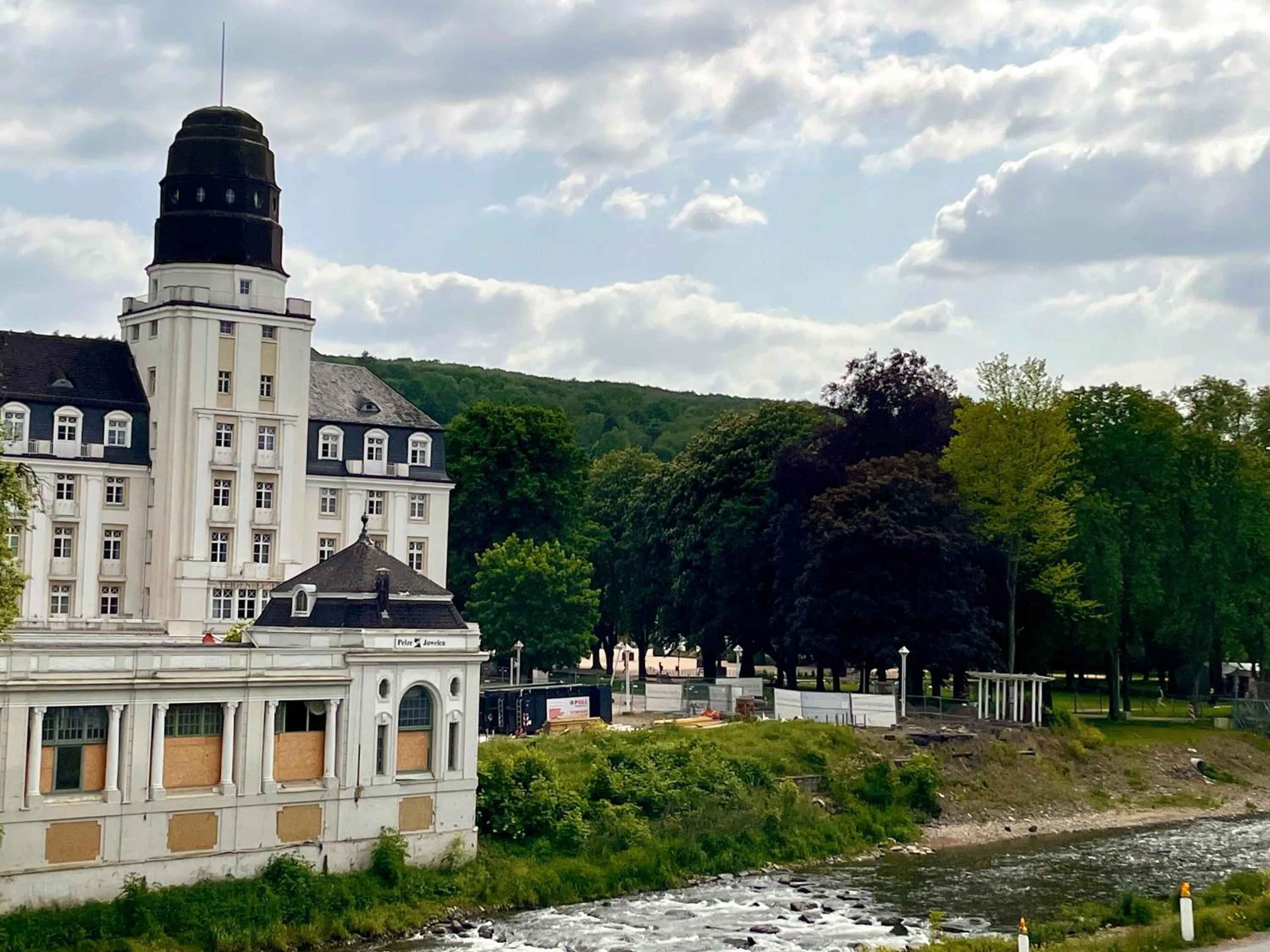Nearby landmark in AhrPart Hotel Central