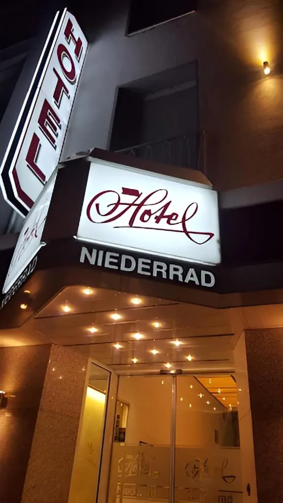 Night in Hotel Niederrad