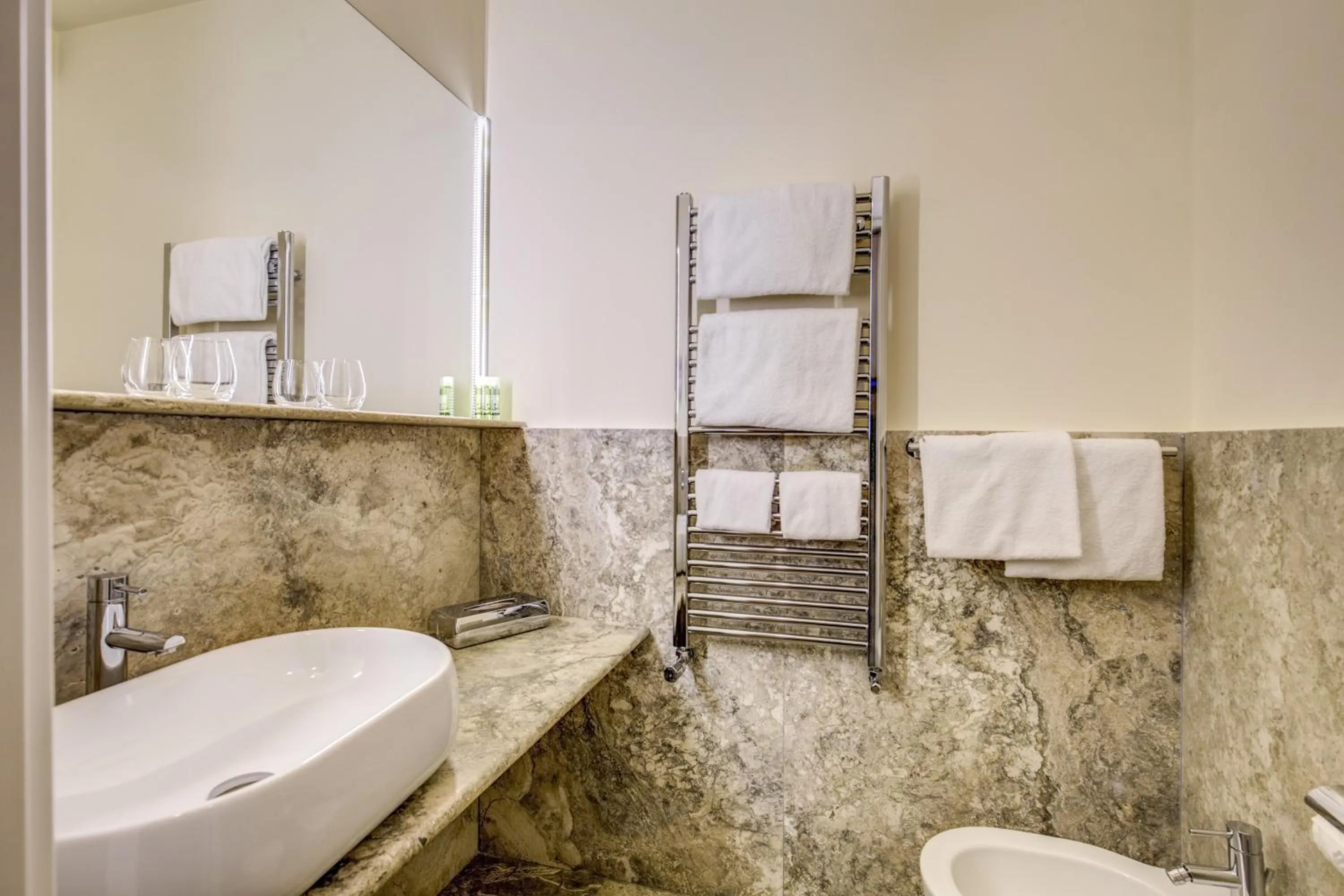 Bathroom in Residenze Argileto