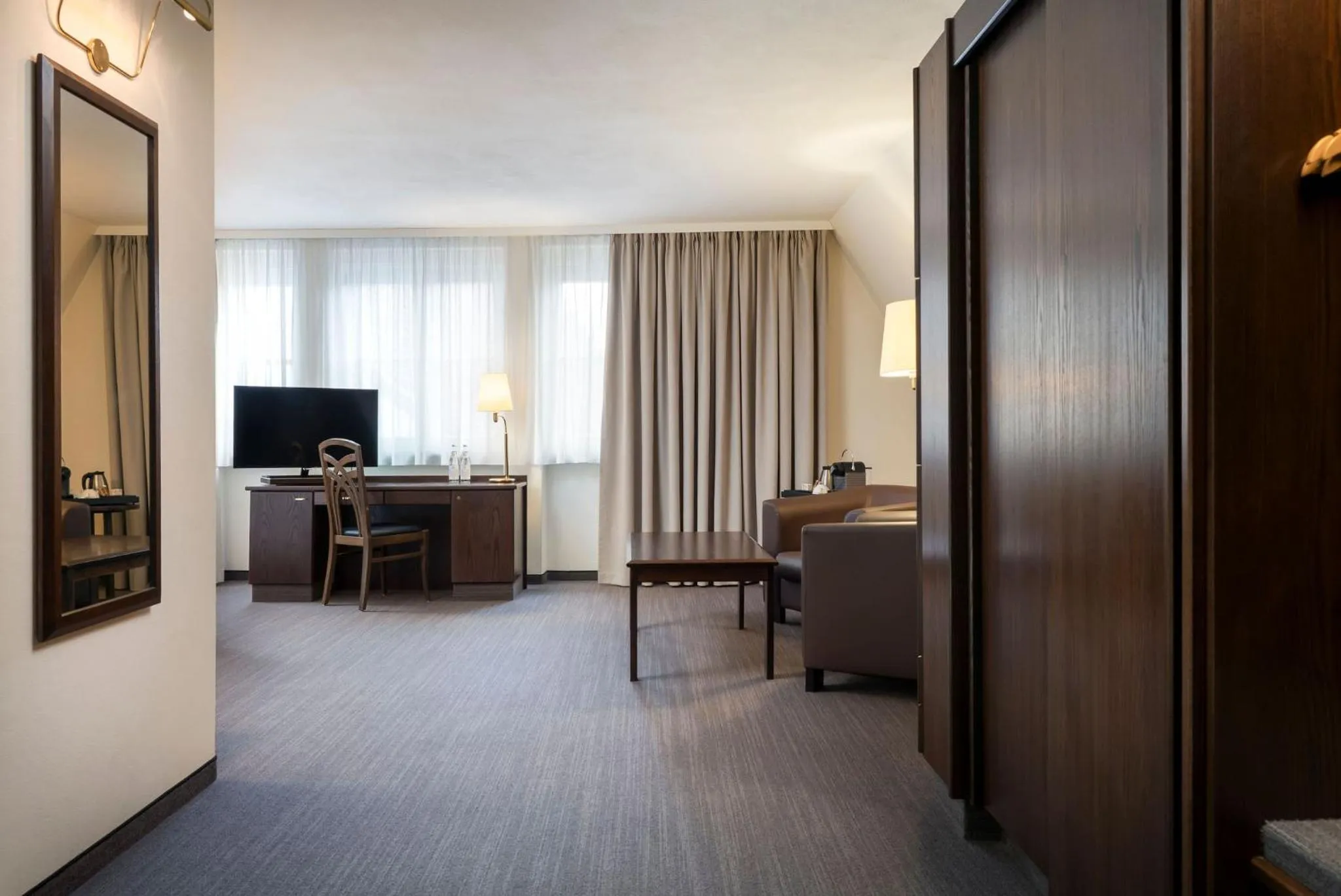 TV and multimedia in Hotel Klösterle Nördlingen - in Kürze elaya hotel kloesterle noerdlingen