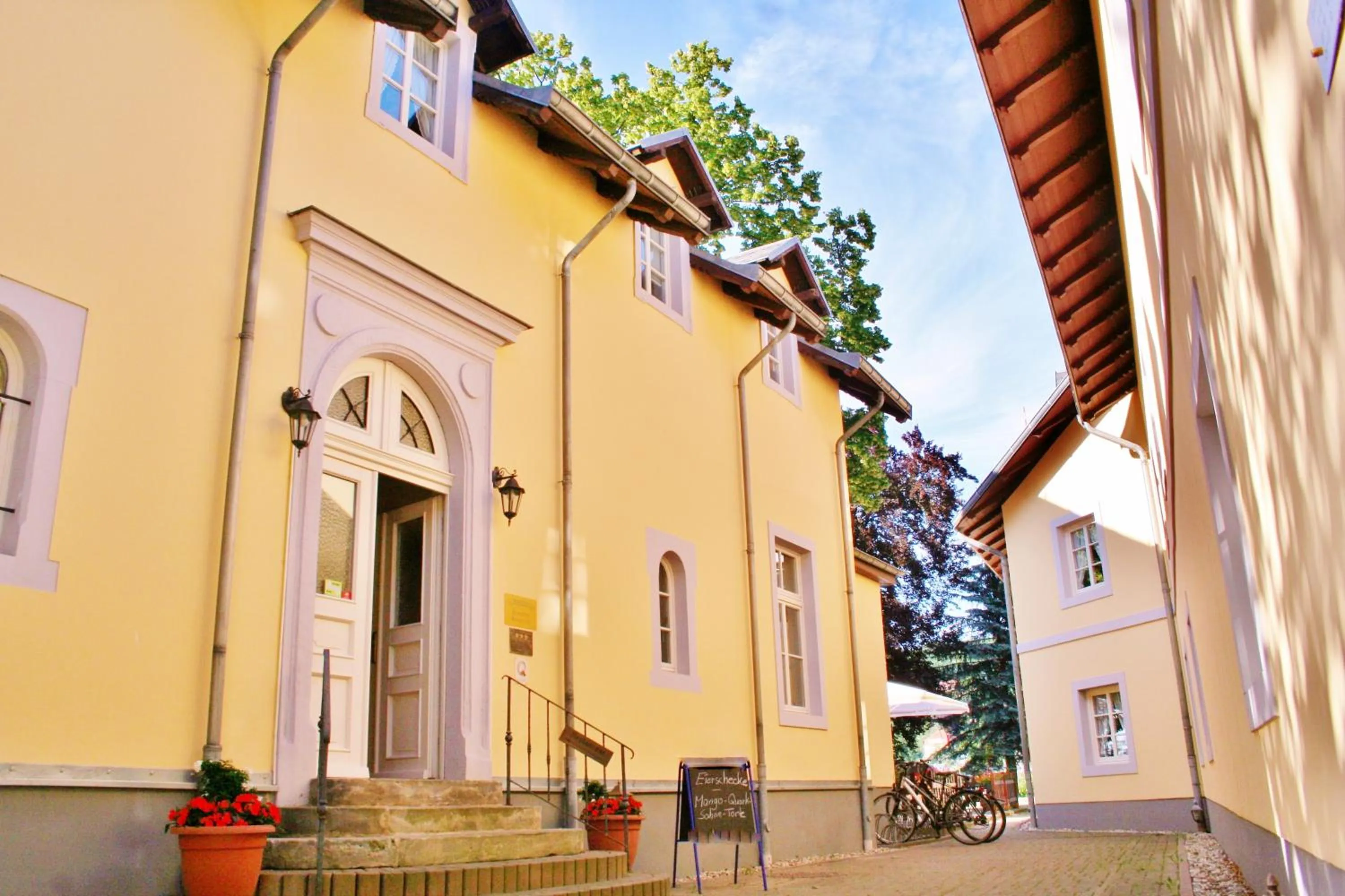 Patio in Hotel Alttolkewitzer Hof